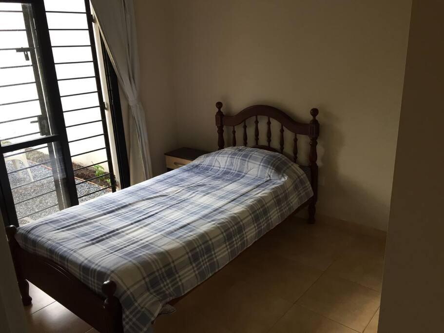 CASA DUPLEX CON PILETA/QUINCHO