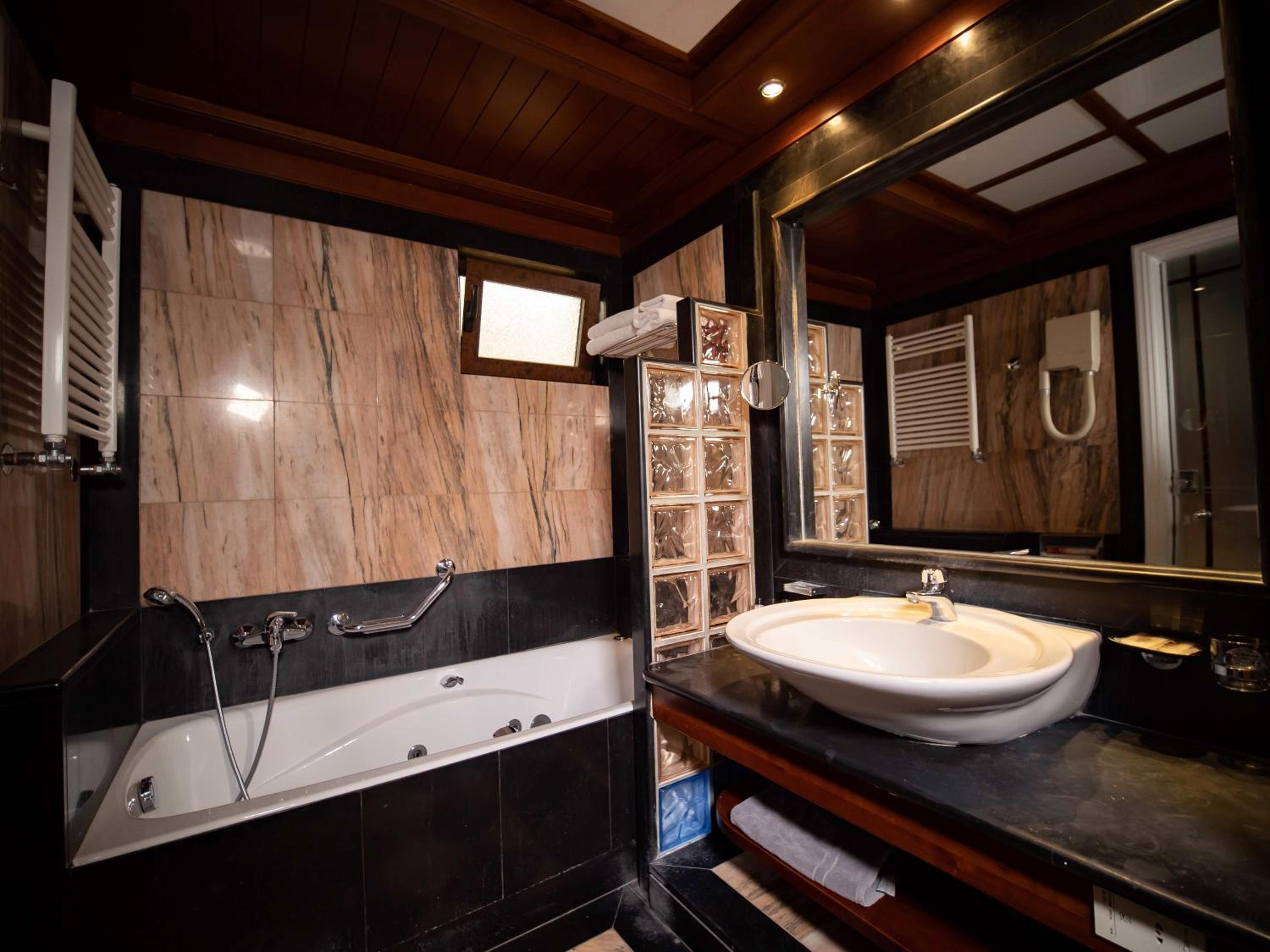Loutraki Vacations - Ramada Loutraki Poseidon Resort - Property Image 25