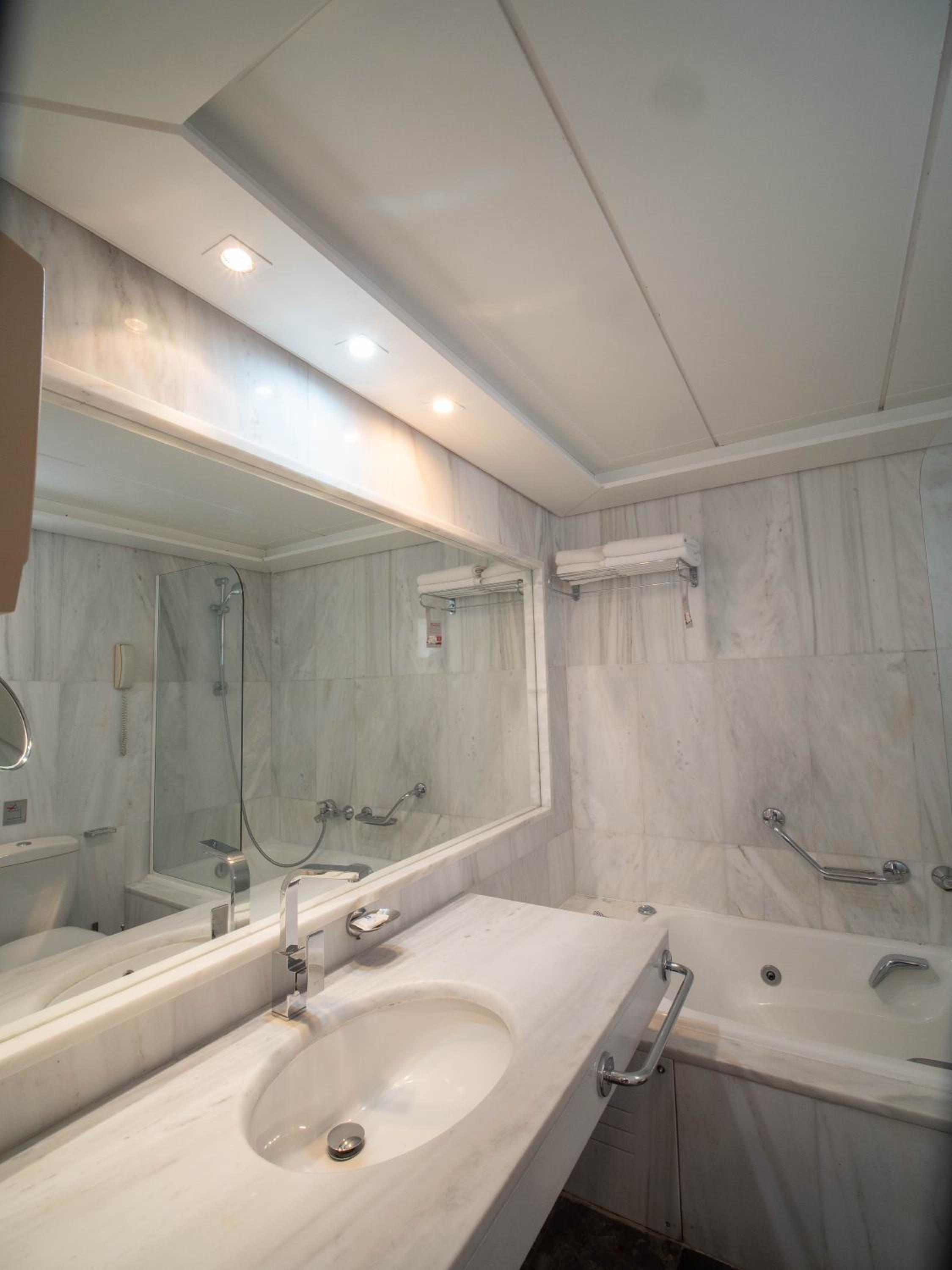 Loutraki Vacations - Ramada Loutraki Poseidon Resort - Property Image 23