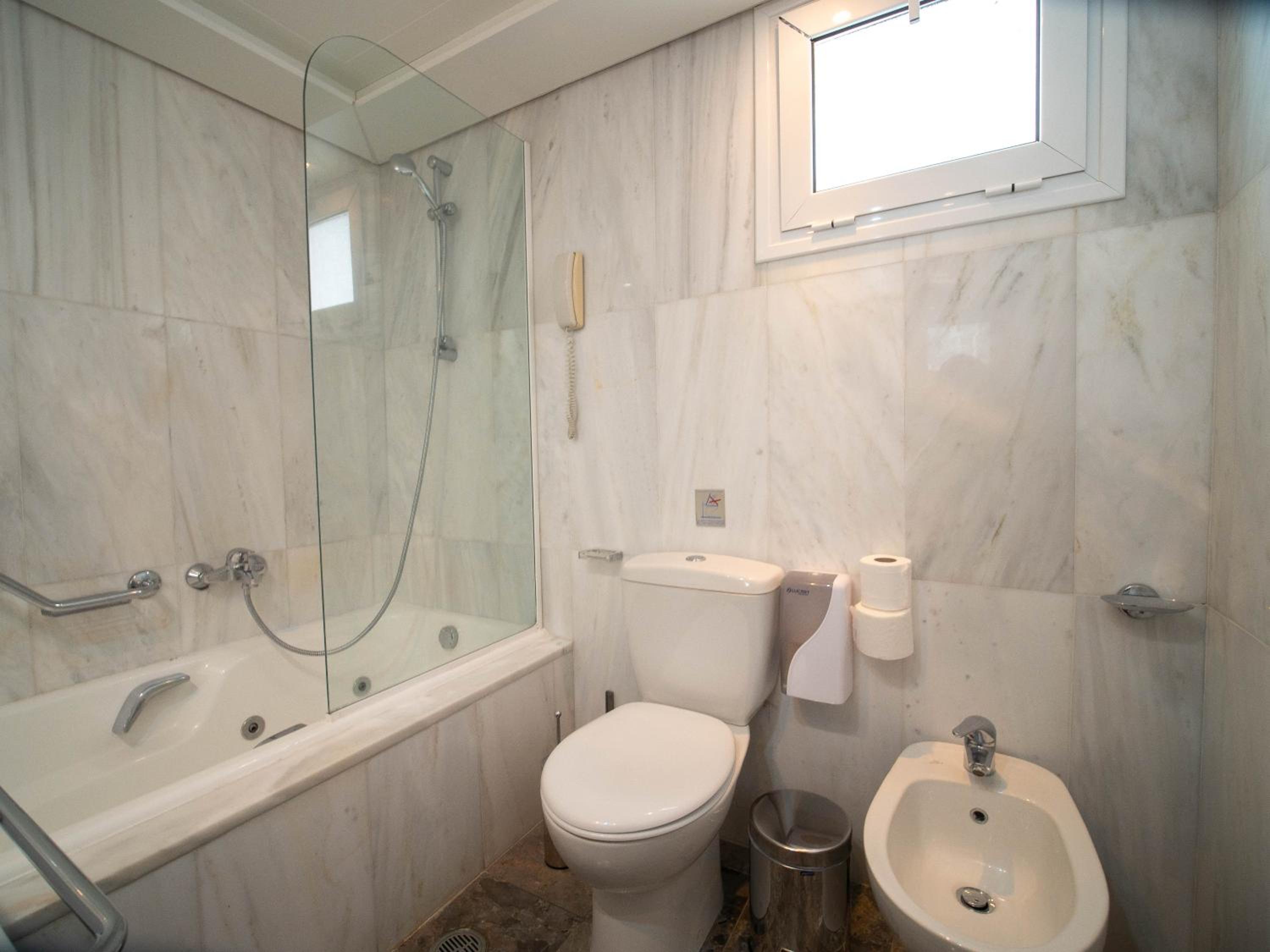 Loutraki Vacations - Ramada Loutraki Poseidon Resort - Property Image 75