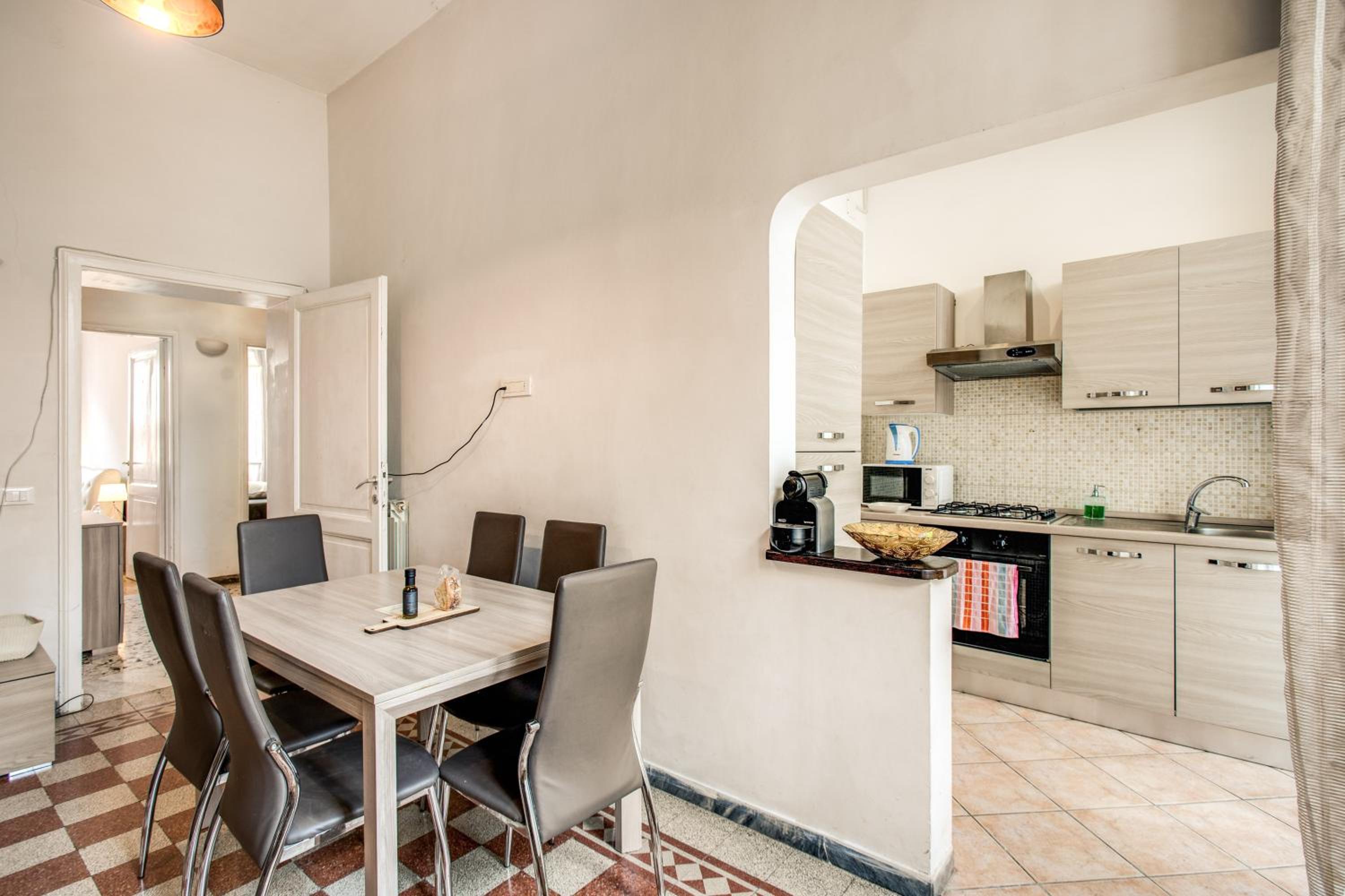 Suite Experience Termini Station Apartment