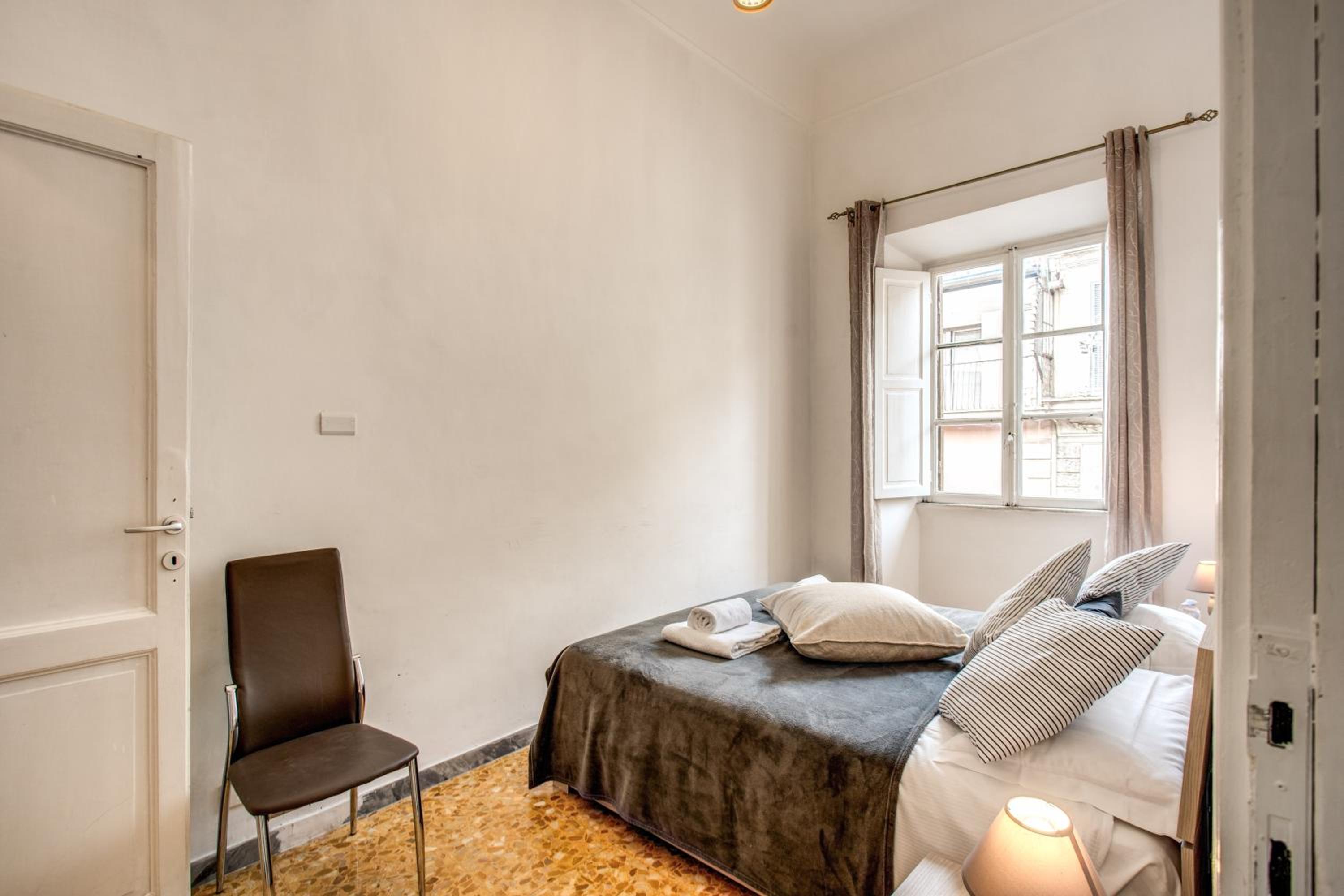 Suite Experience Termini Station Apartment