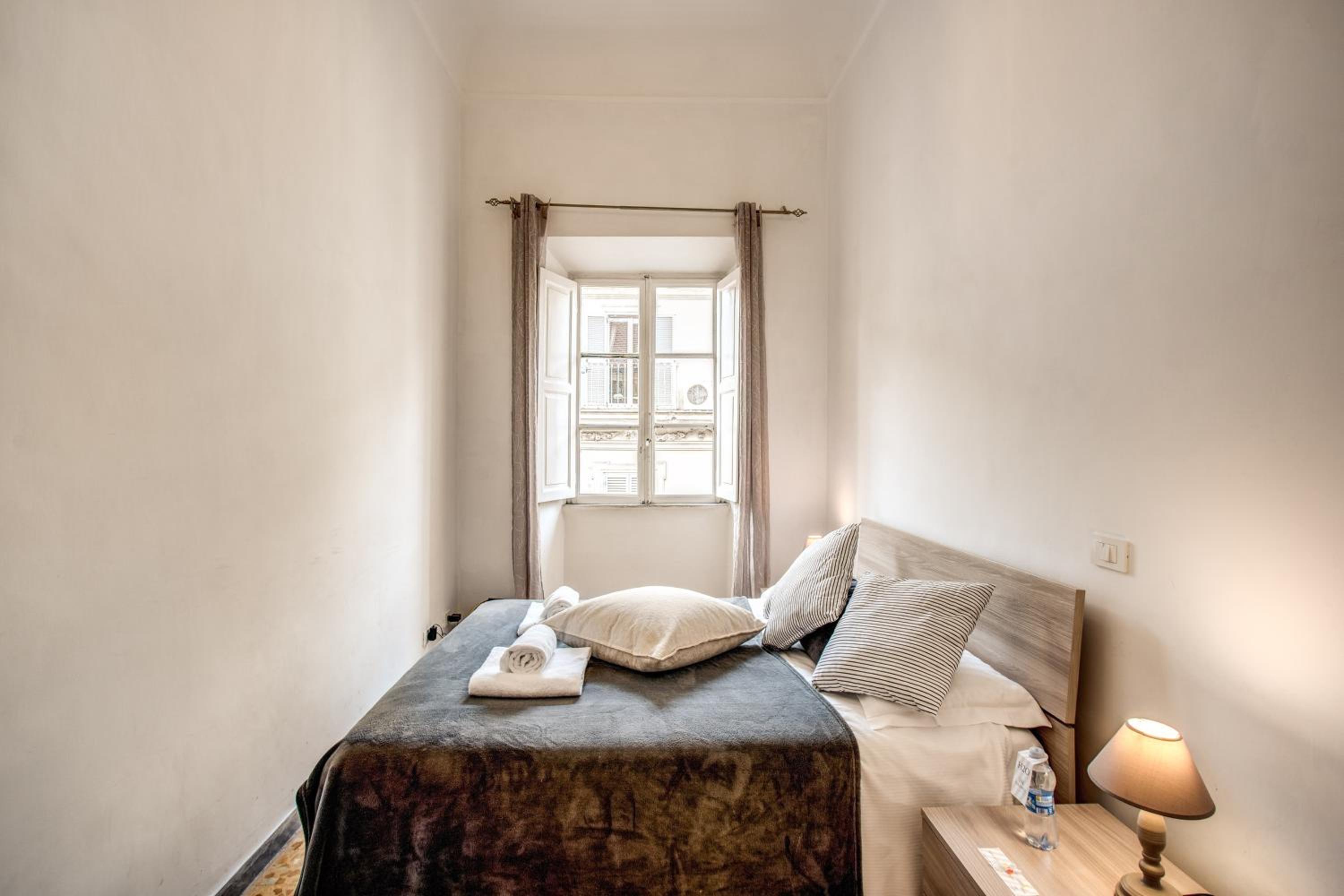 Suite Experience Termini Station Apartment