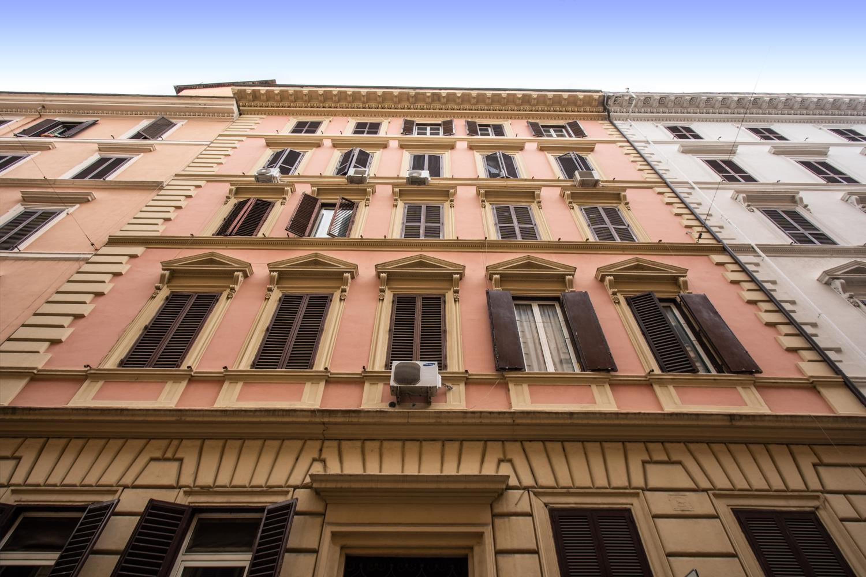 Suite Experience Termini Station Apartment