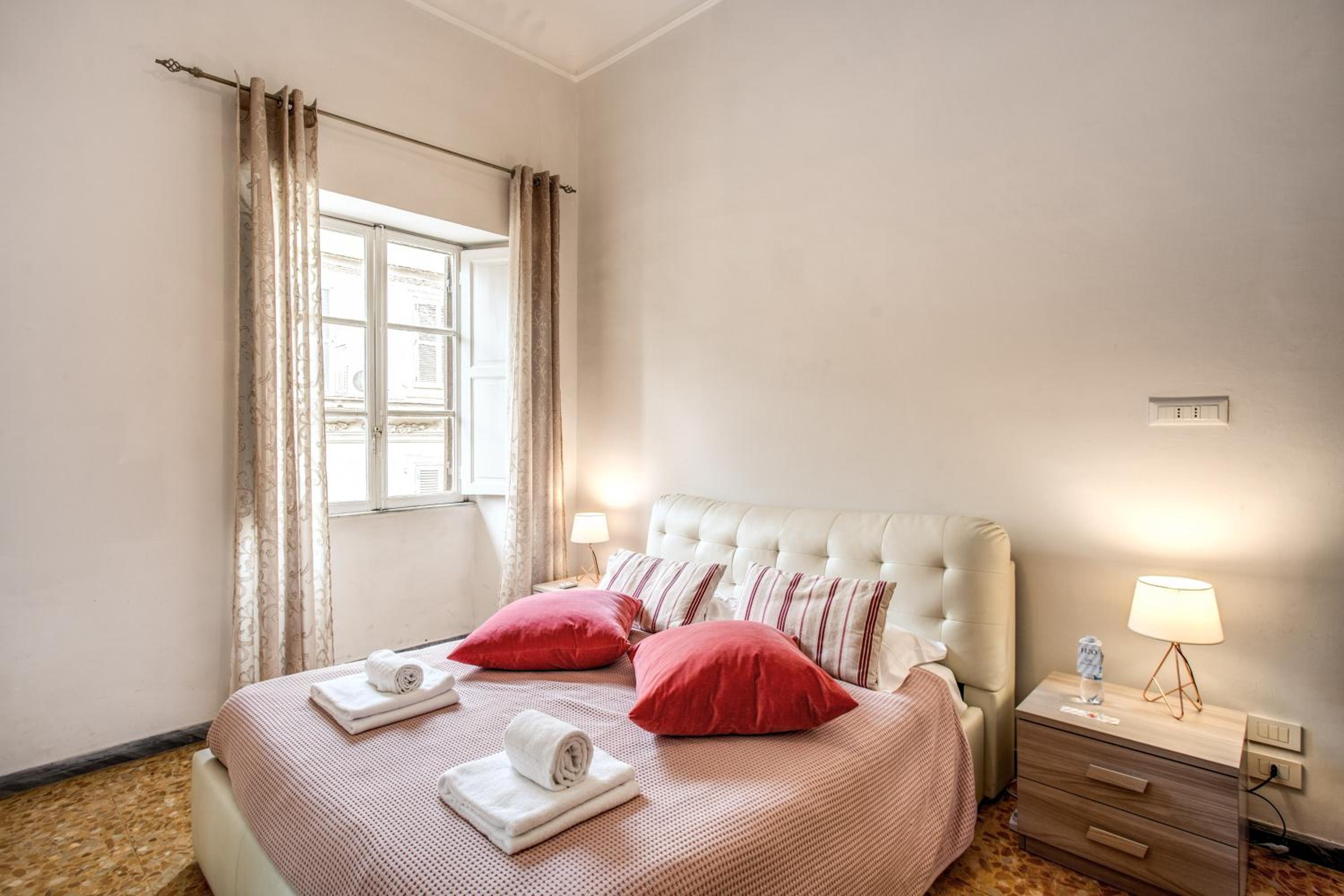 Suite Experience Termini Station Apartment