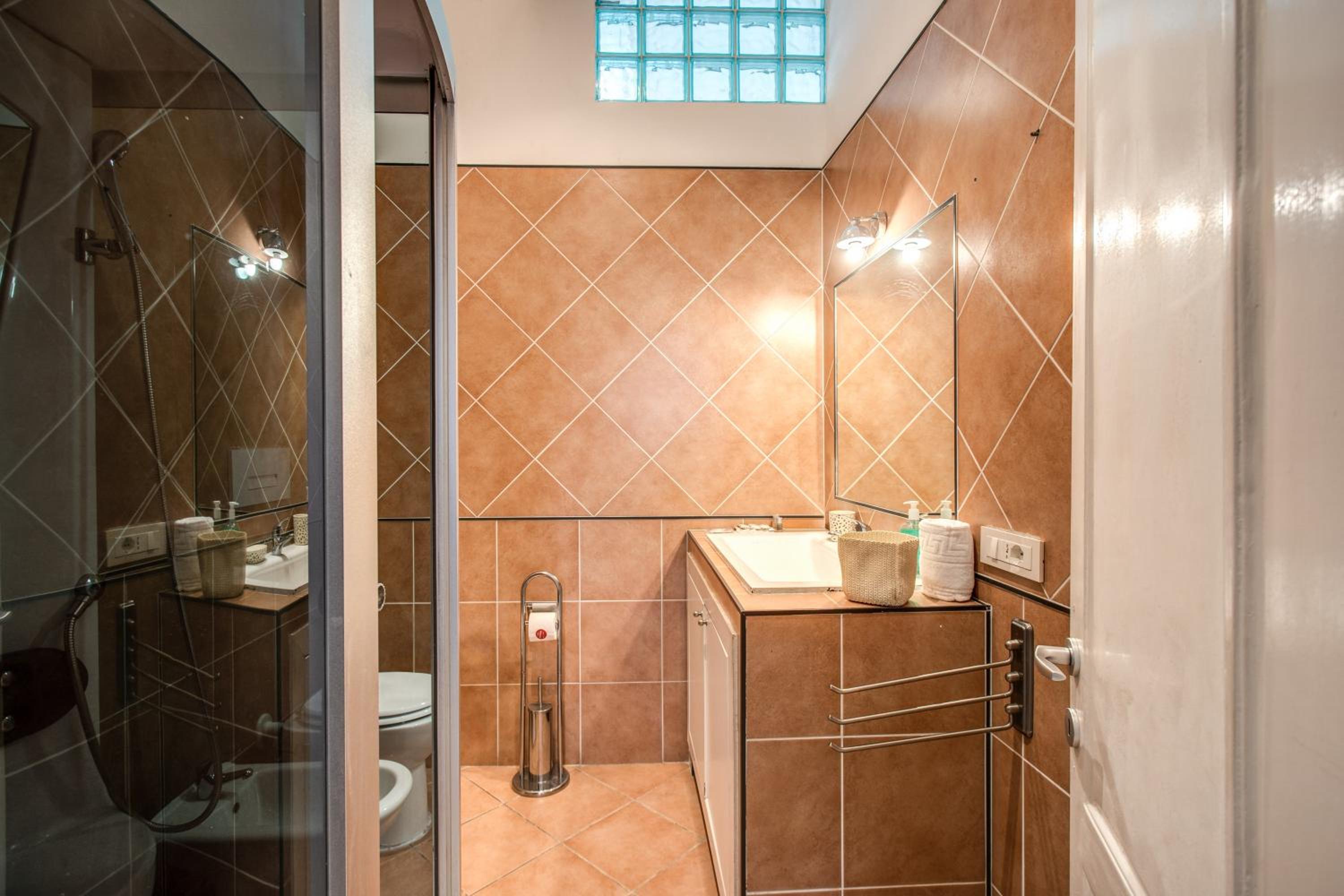 Suite Experience Termini Station Apartment