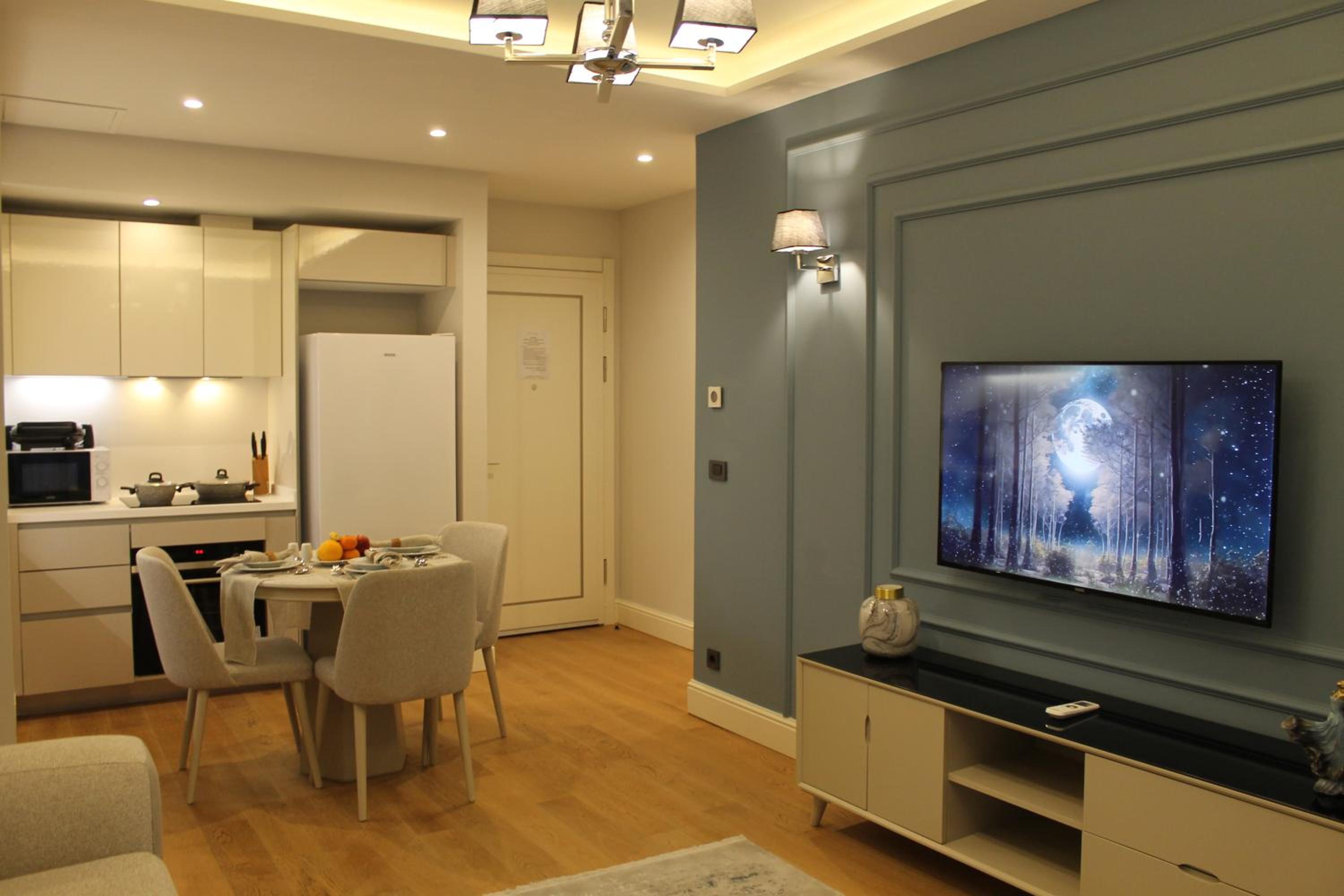 Garlon Residence - Image 216