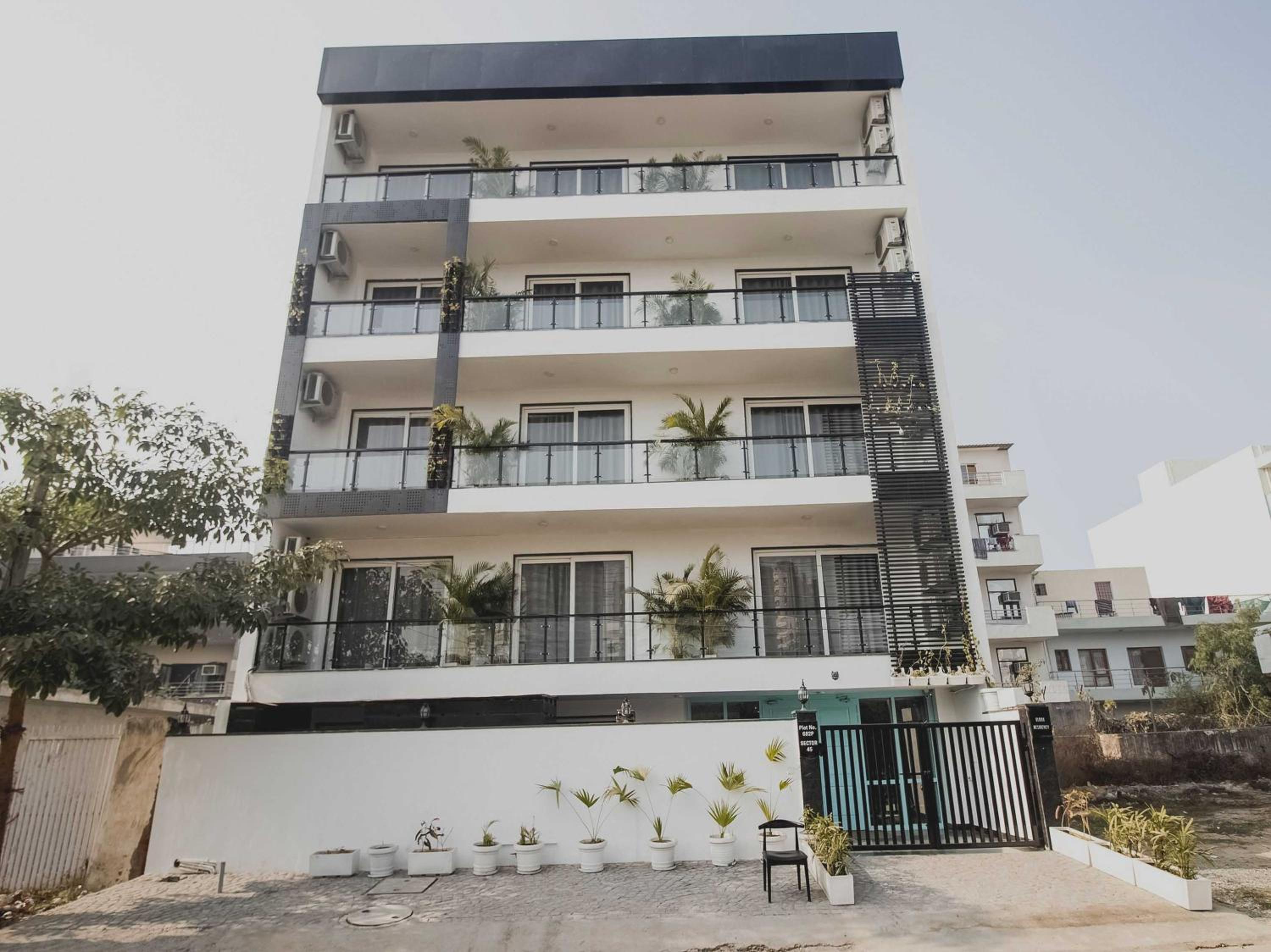 Hotel O Legend's residency