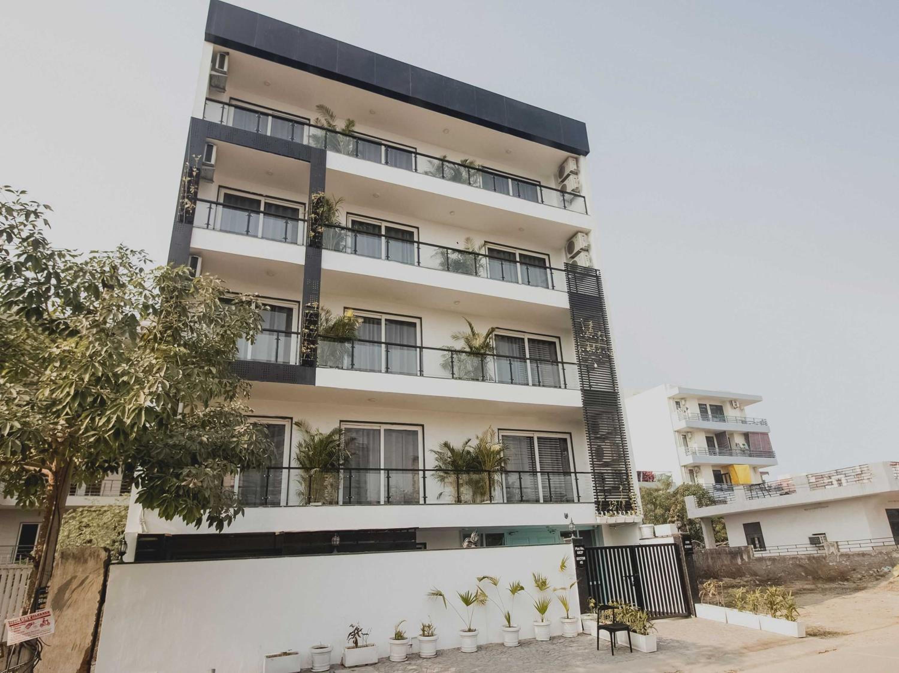 Hotel O Legend's residency