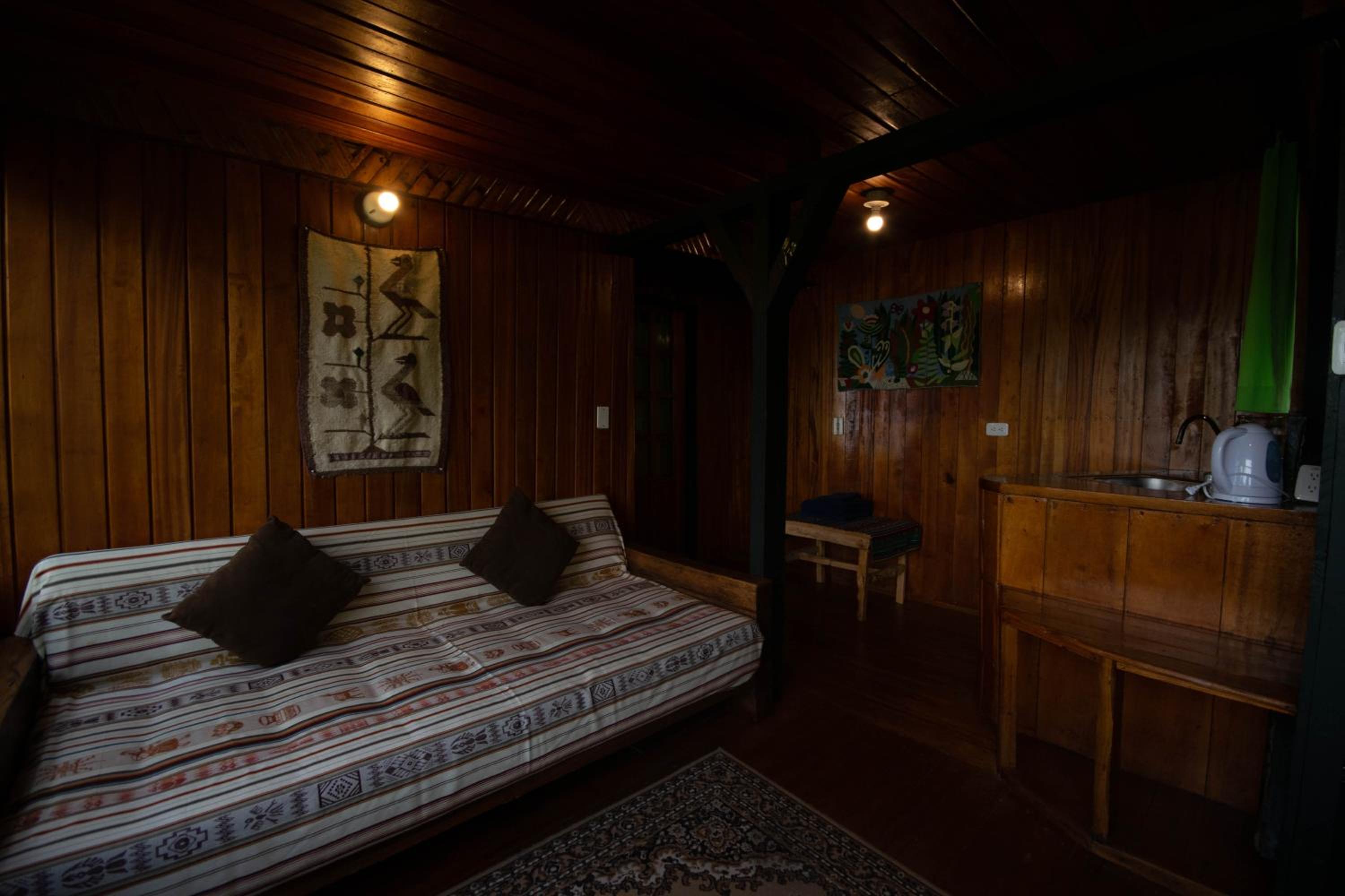 Bellavista Cloud Forest Lodge & Private Protected Area