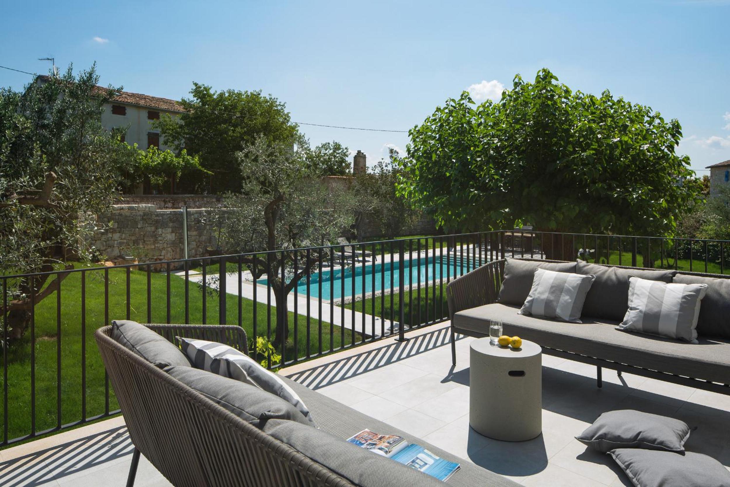 Modern Villa Melon with outdoor pool in Porec