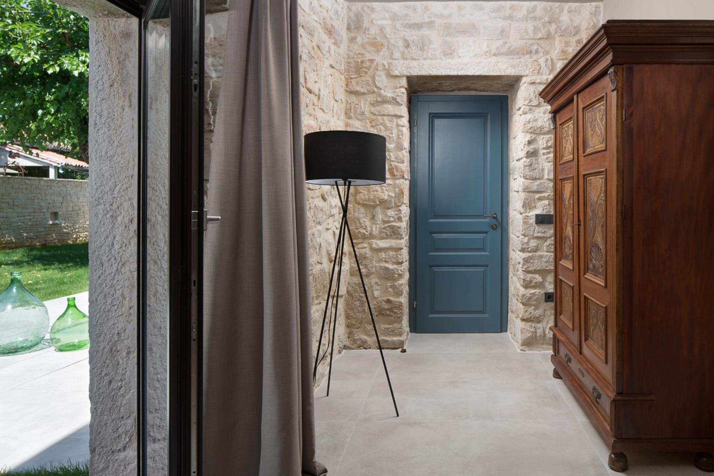 Modern Villa Melon with outdoor pool in Porec