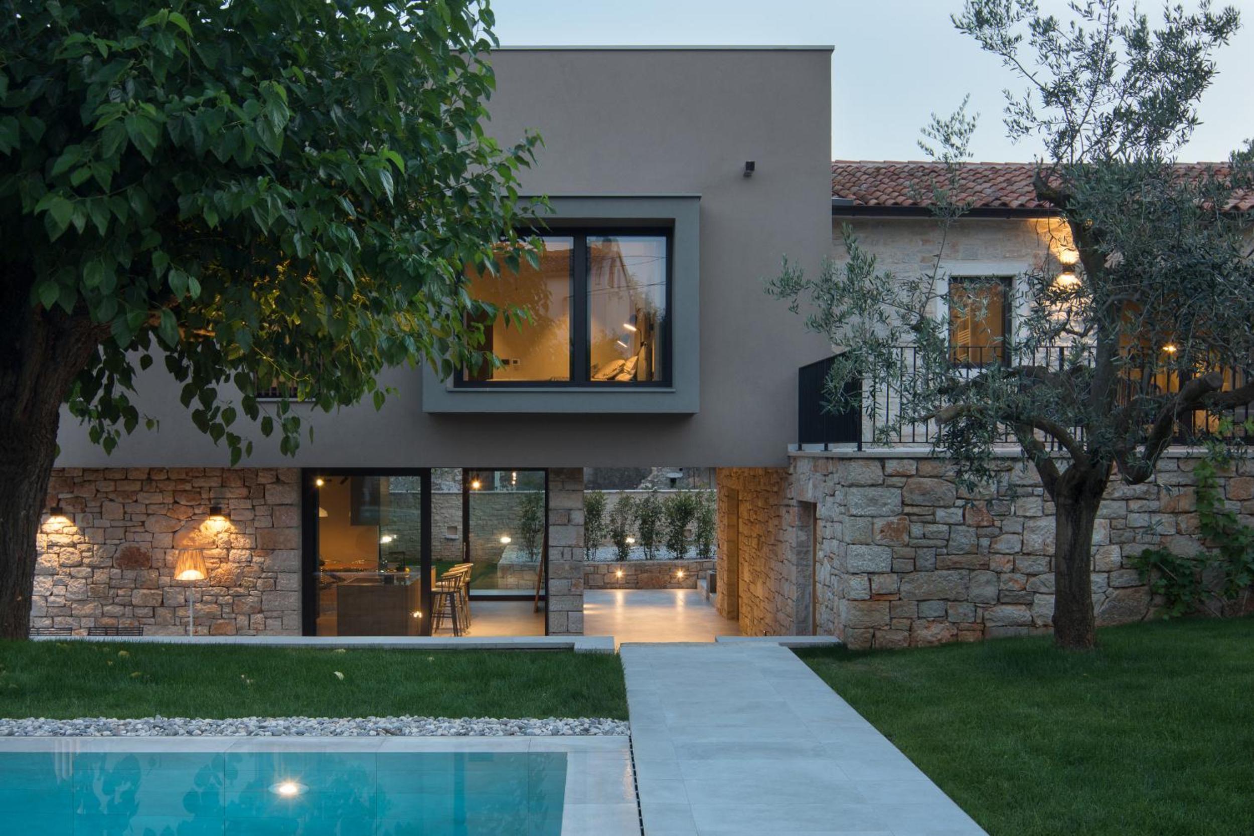 Modern Villa Melon with outdoor pool in Porec