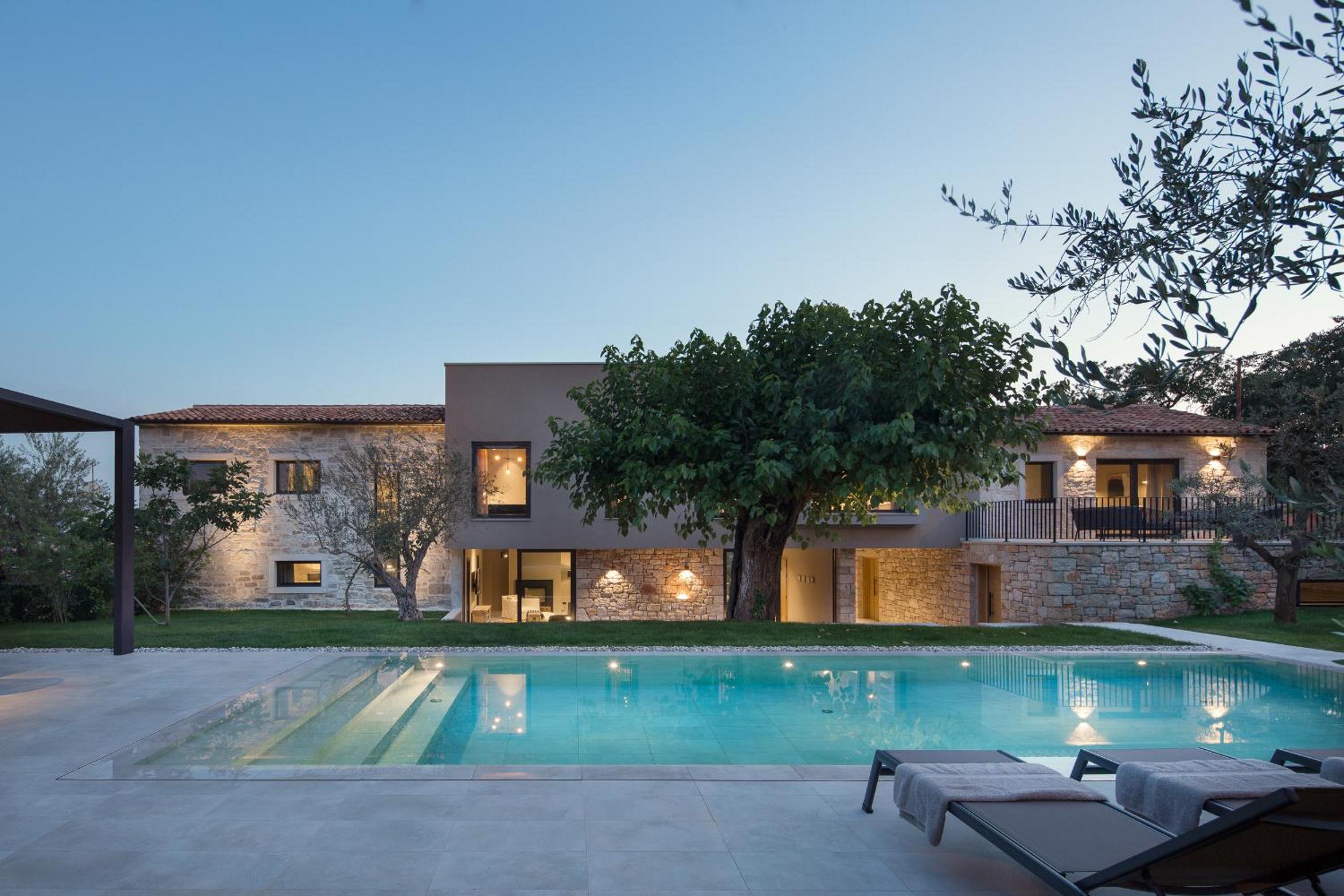Modern Villa Melon with outdoor pool in Porec