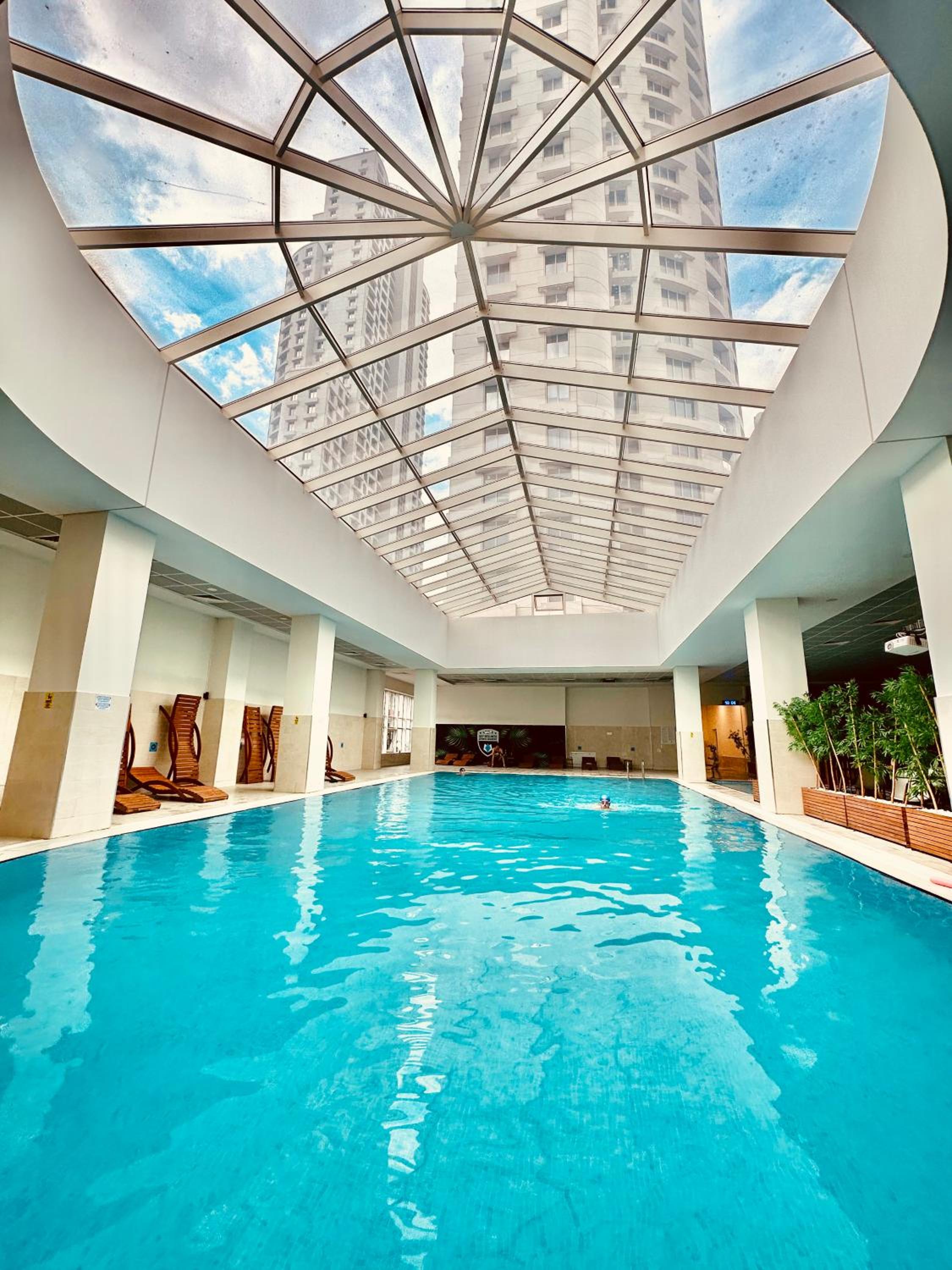 Peak Perspective 32nd Floor Apartment Spa&Fitness Access view 2