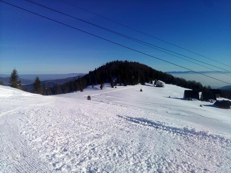 Samostanska kuća