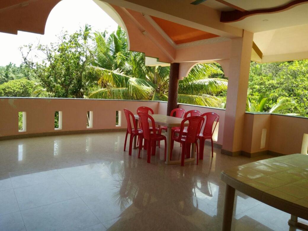 Saguntara Beach Homestay view 4