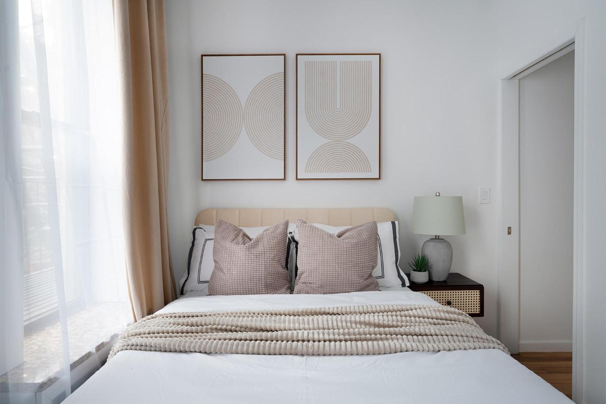 153-1G Newly Renovated 2BR Lower East Side