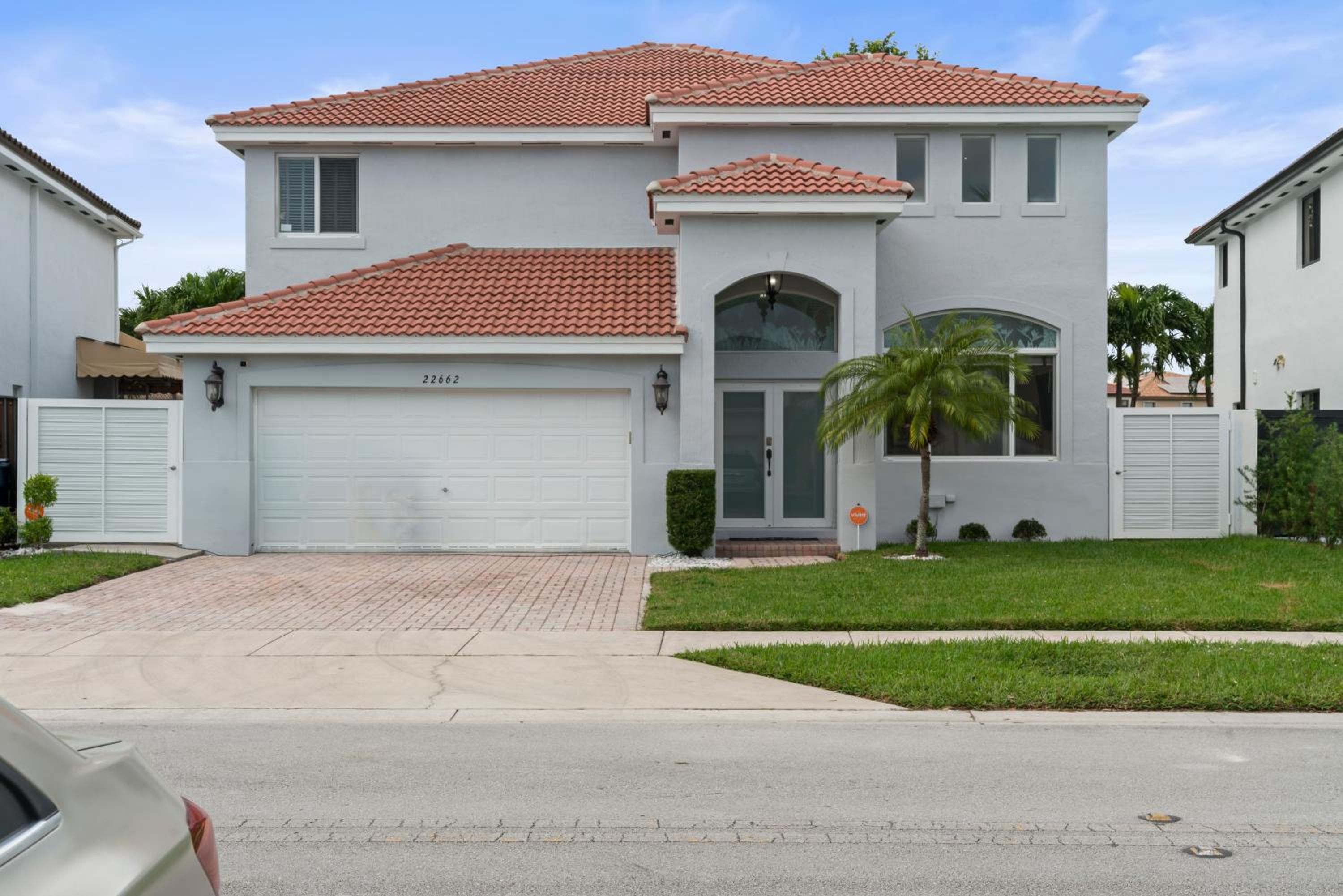 Miami Puzzle Lake Escape, Games, Pool, BBQ, Views L58
