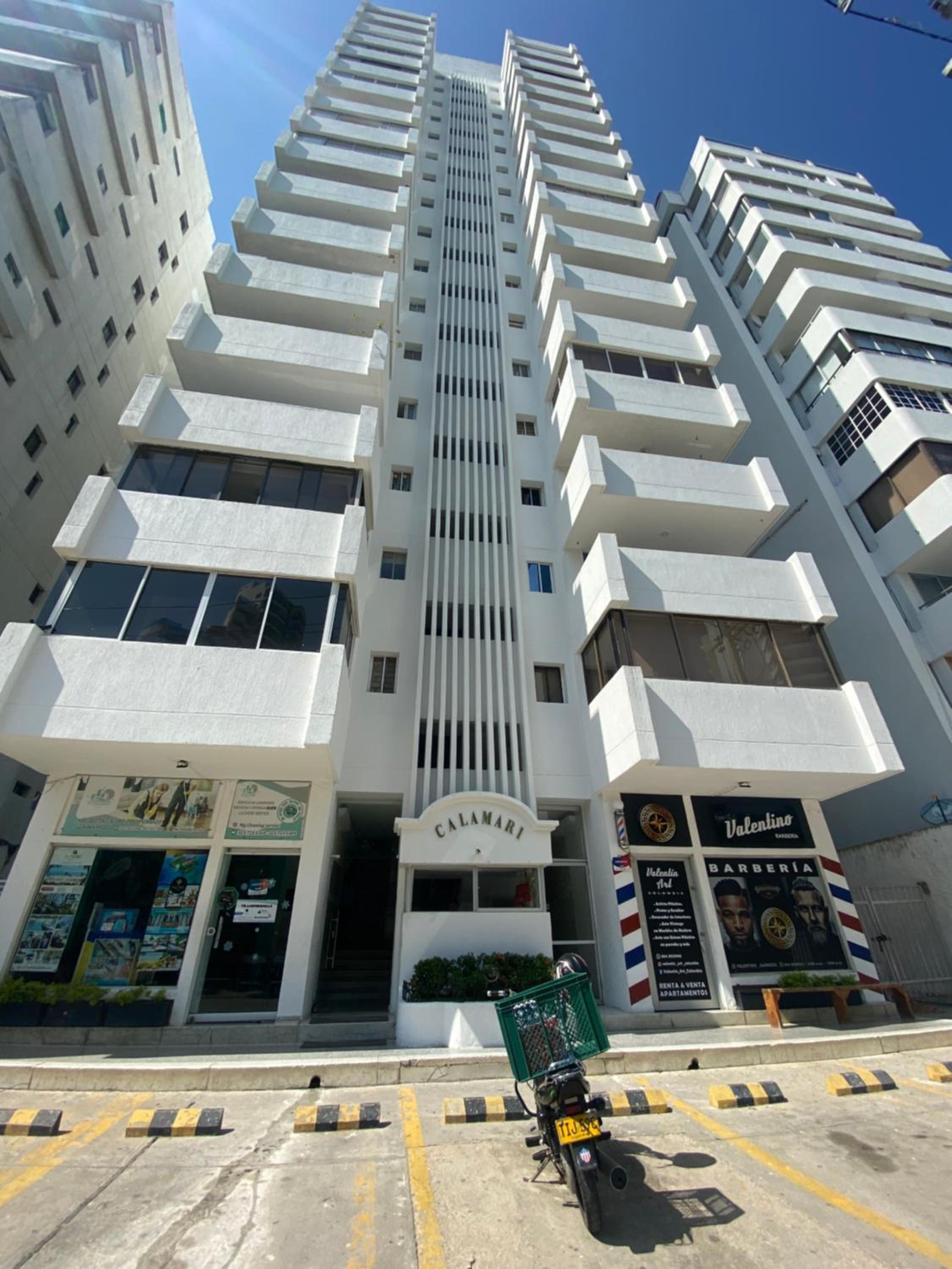 Apartamento familiar edificio calamary
