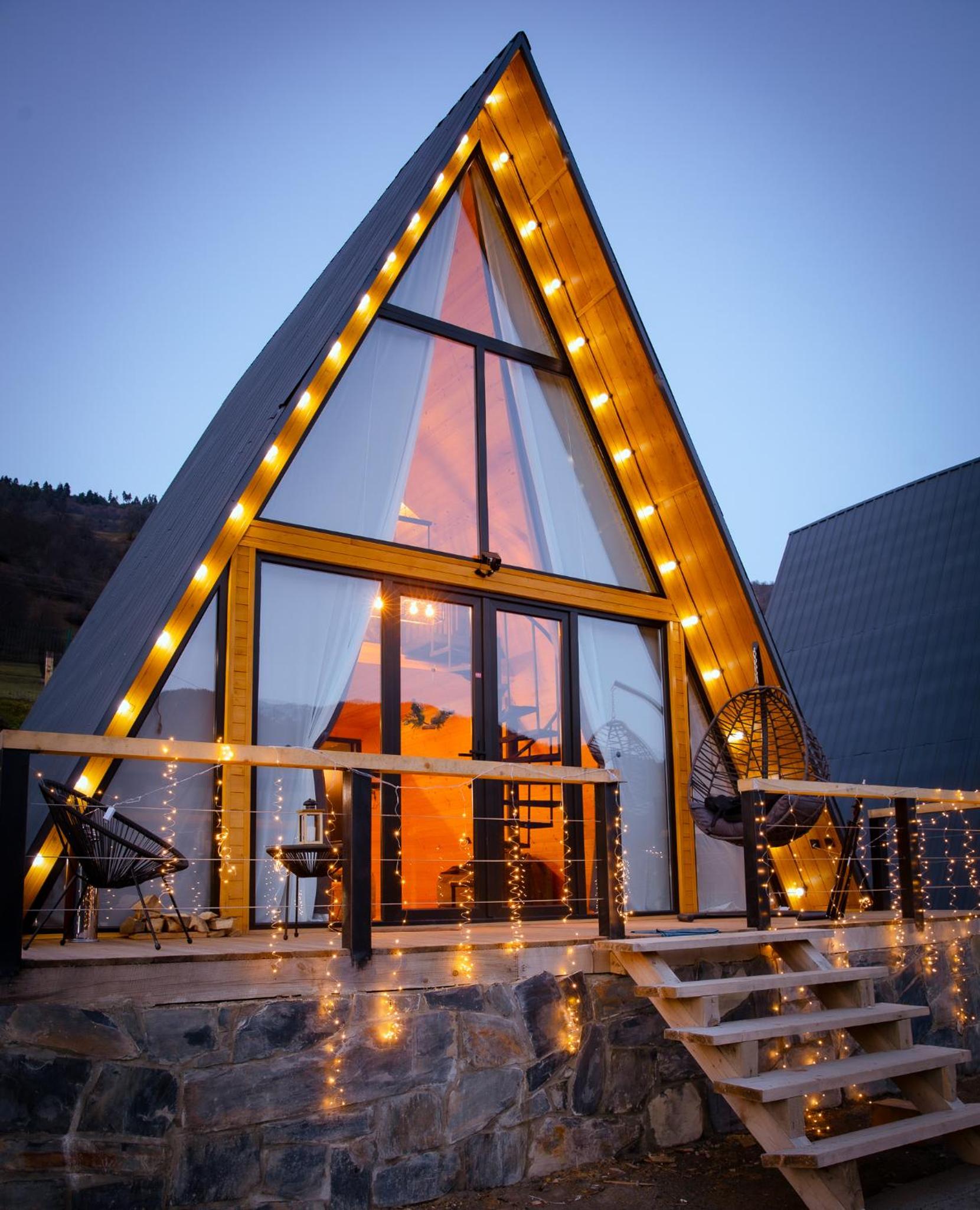 Cottage Lavdila