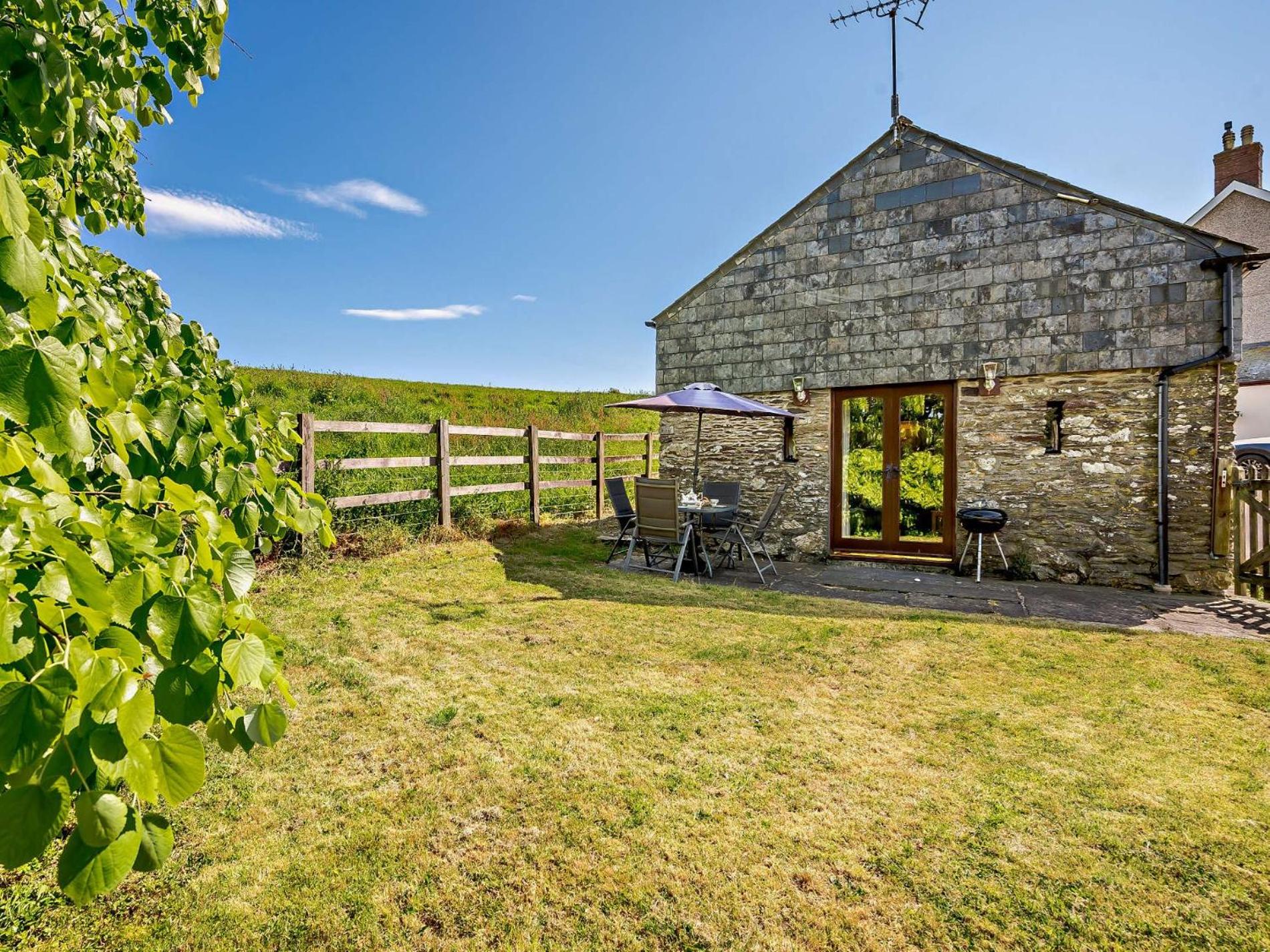 2 Bed in Looe oc-fosea view 2