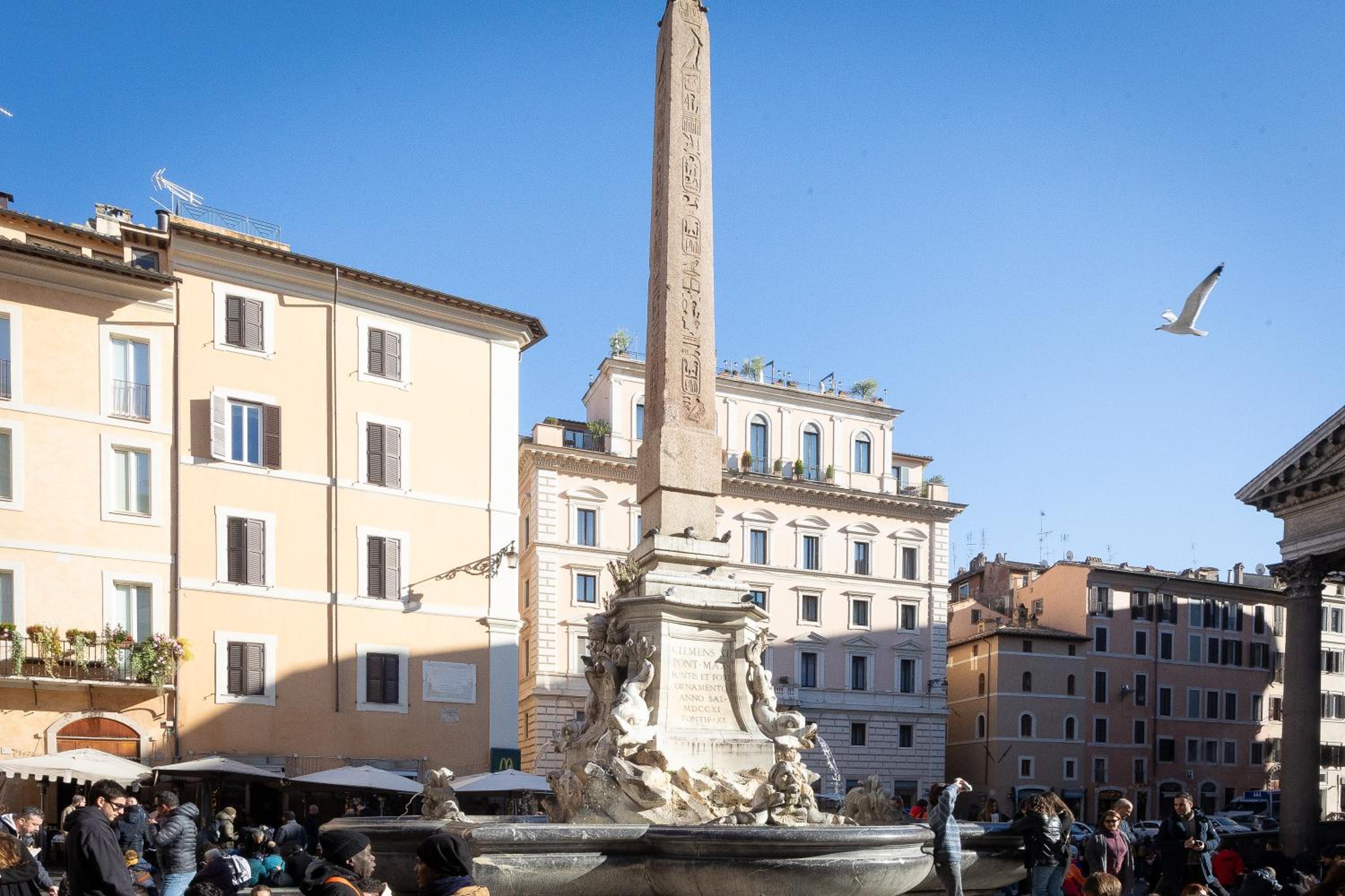 Pantheon by Rental in Rome