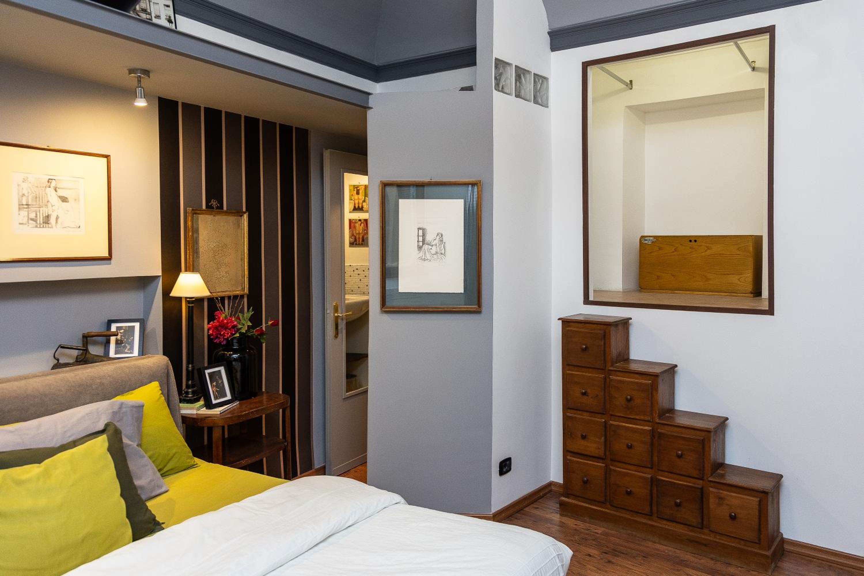 Pantheon by Rental in Rome