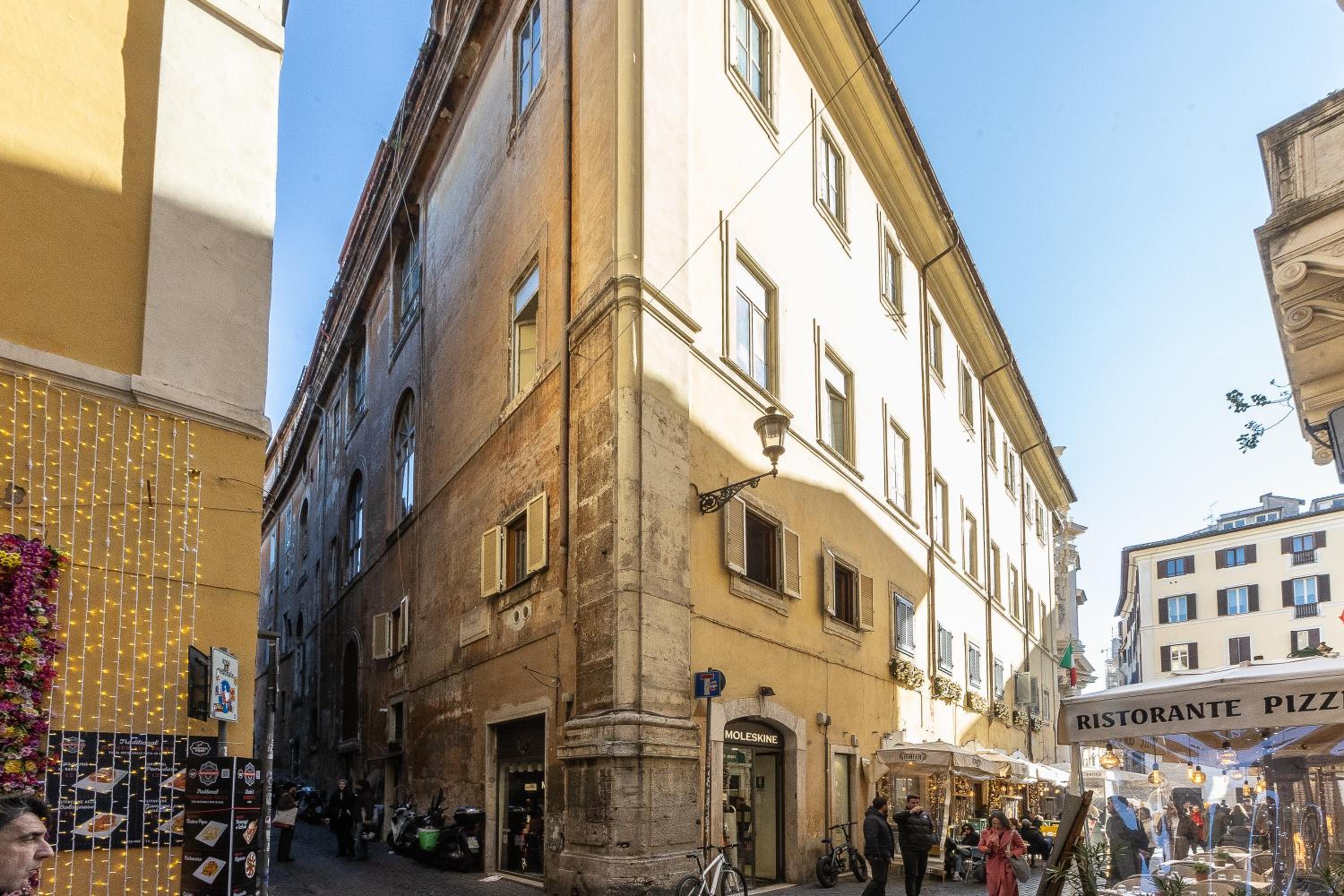 Pantheon by Rental in Rome