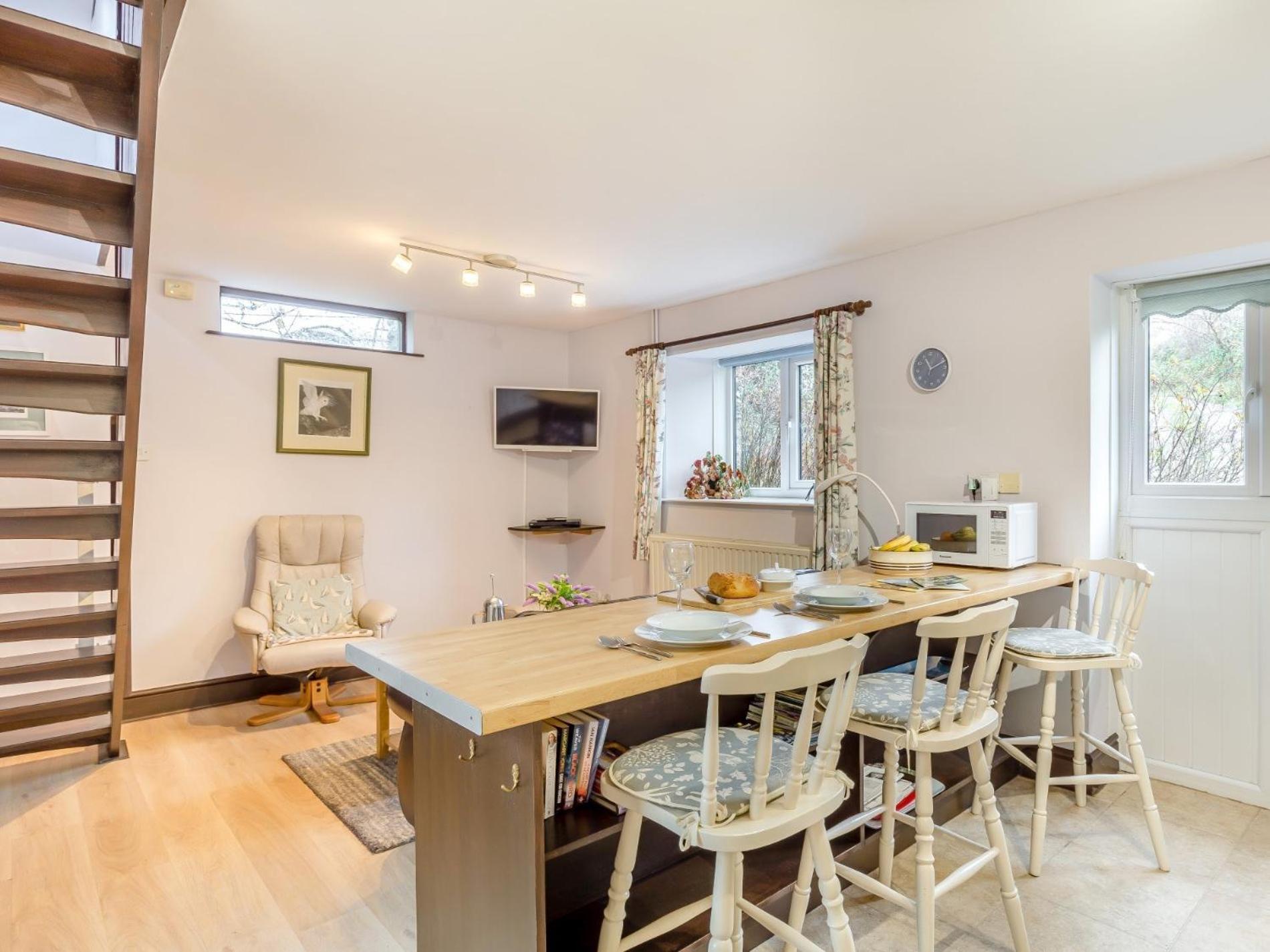 1 Bed in Yelverton oc-cammo view 4