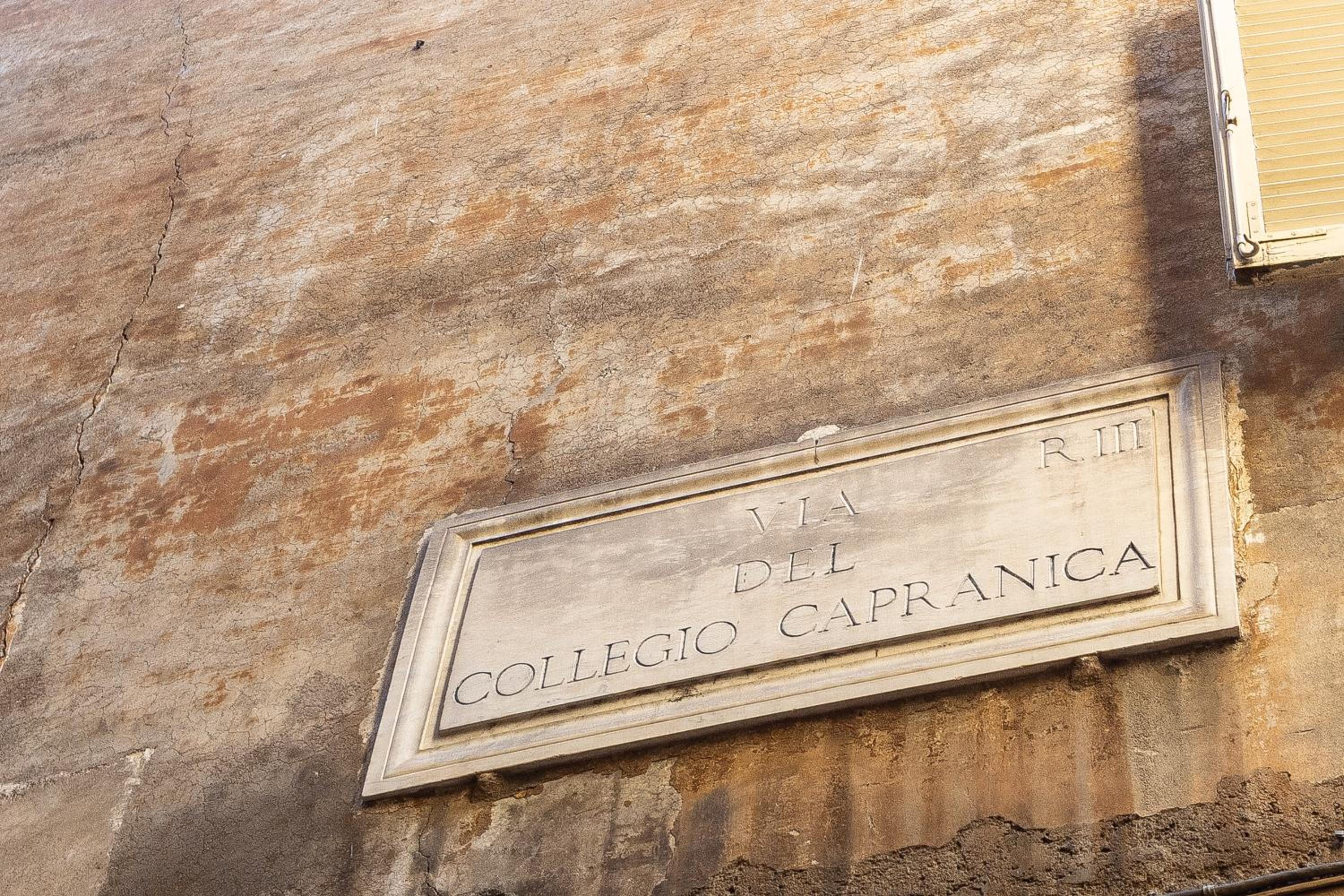 Pantheon by Rental in Rome