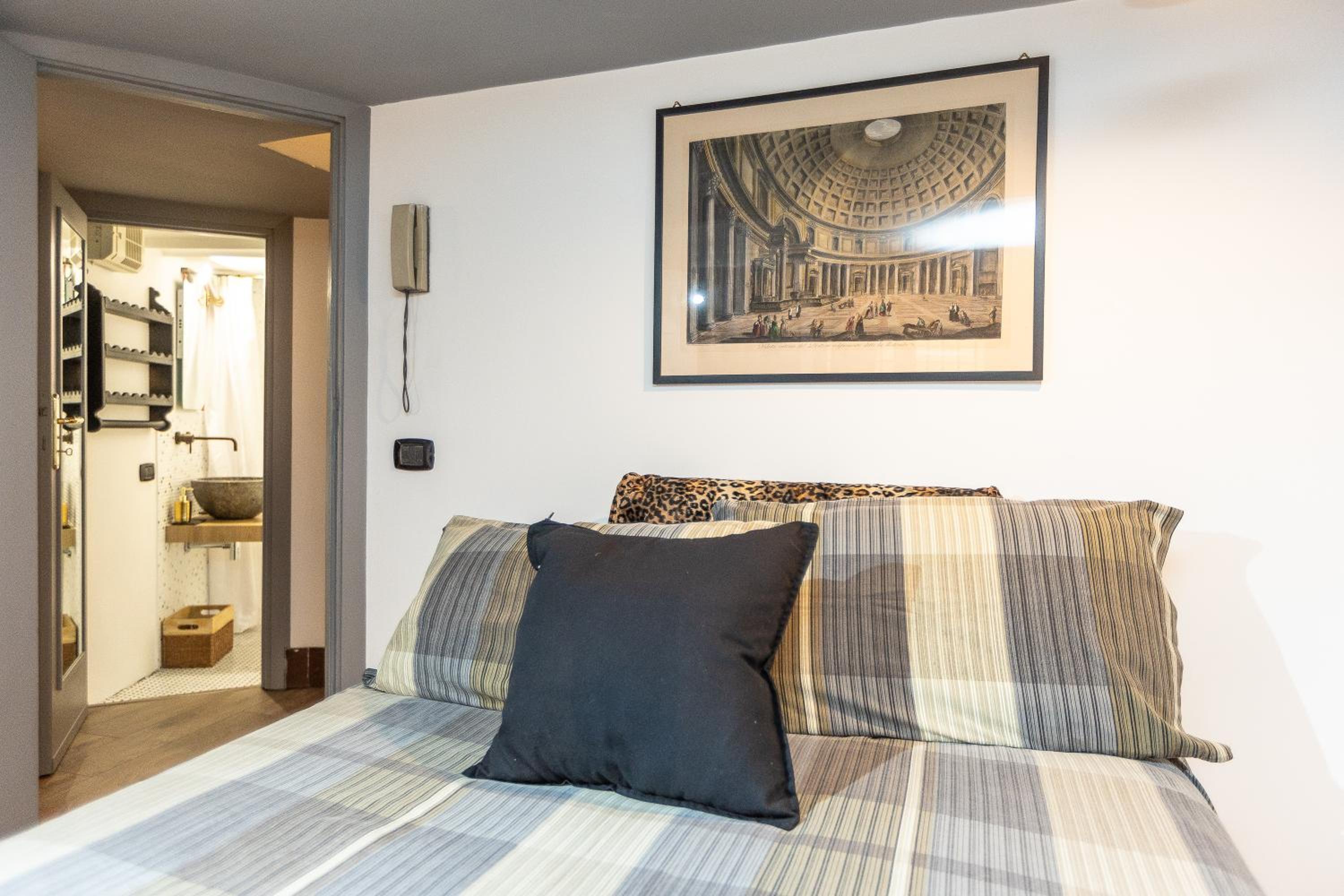 Pantheon by Rental in Rome