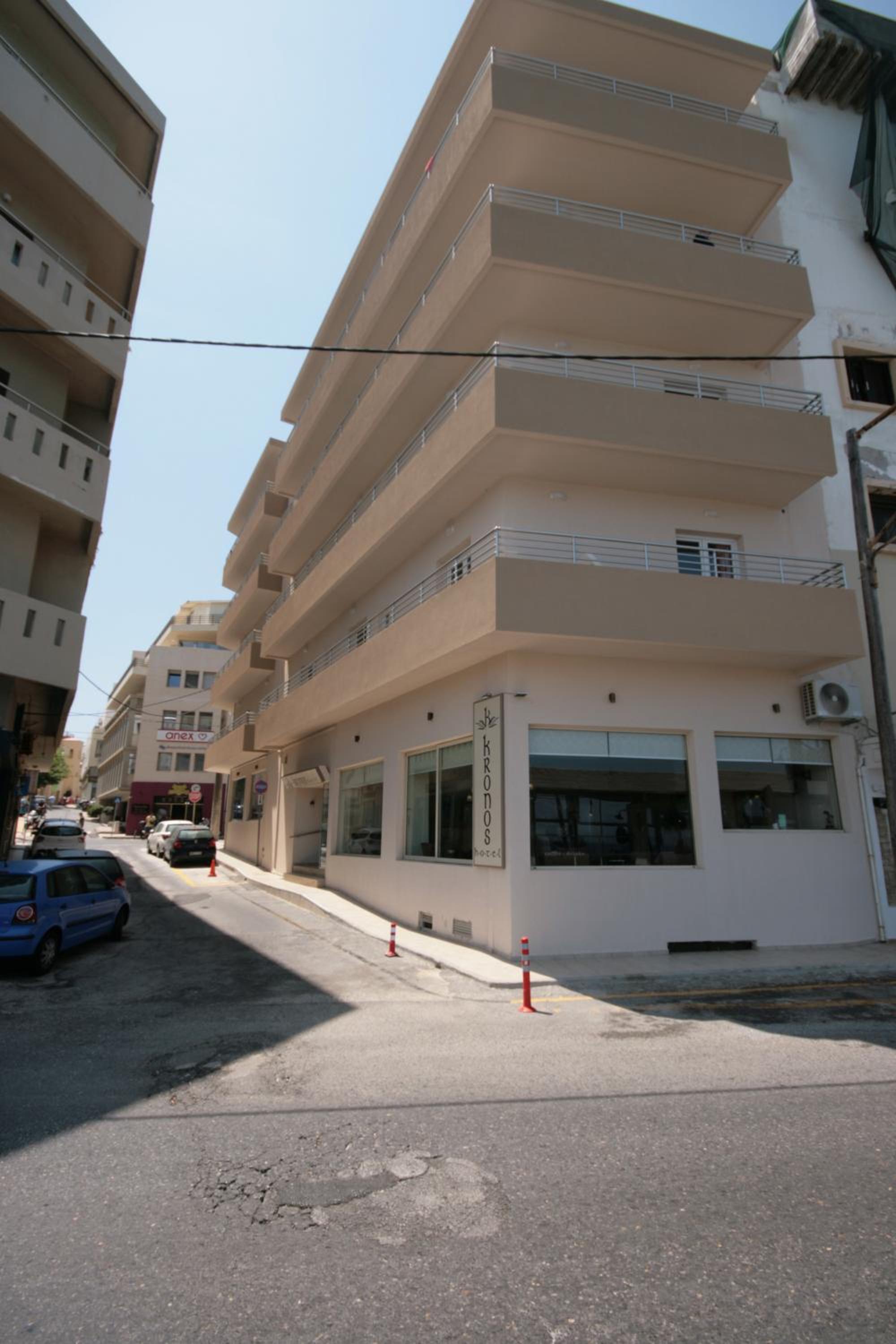 Hotel Kronos Hotel - Image 1