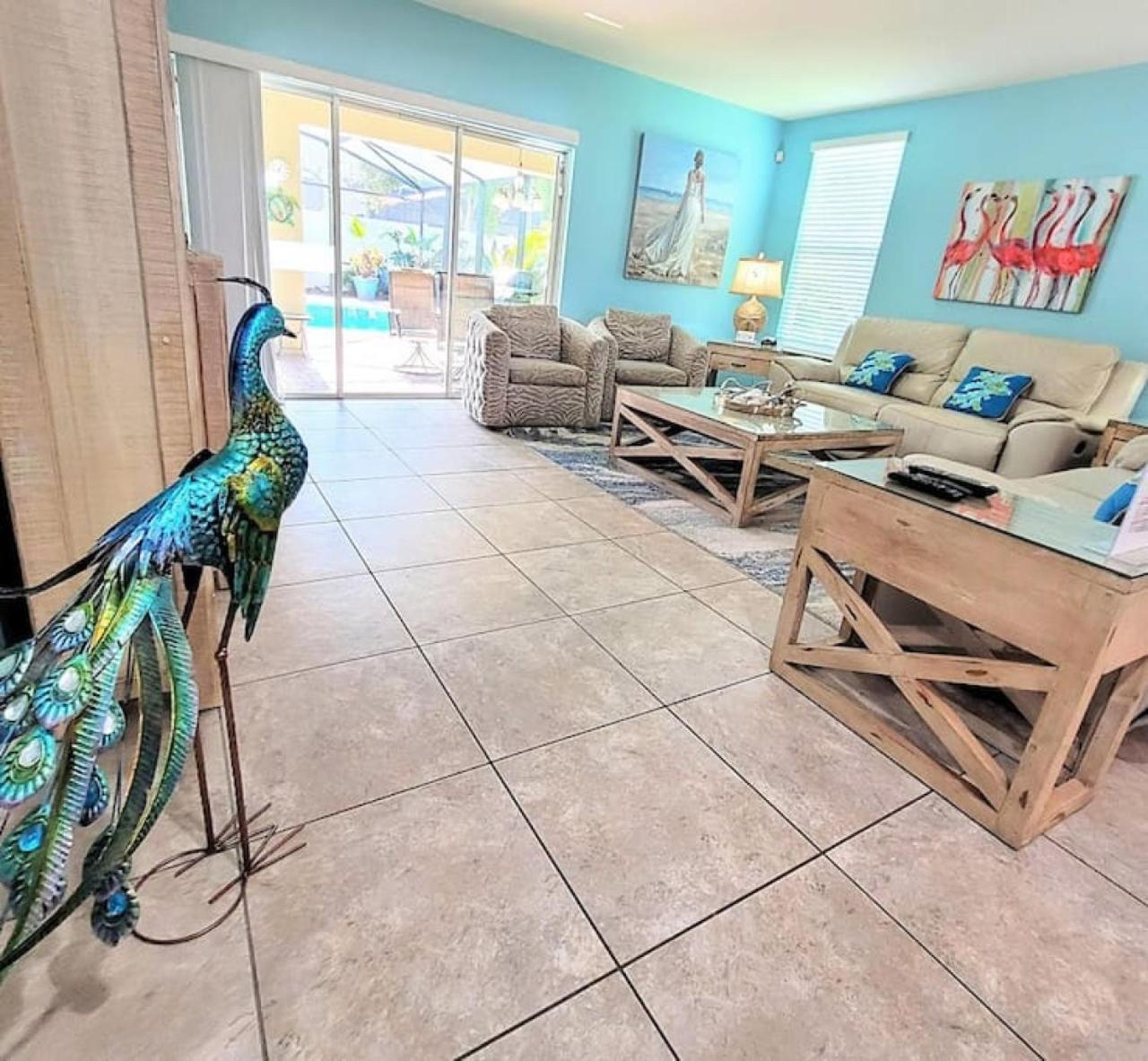 Lovely 6 Bedroom Pool Home for up to 16 guests view 4