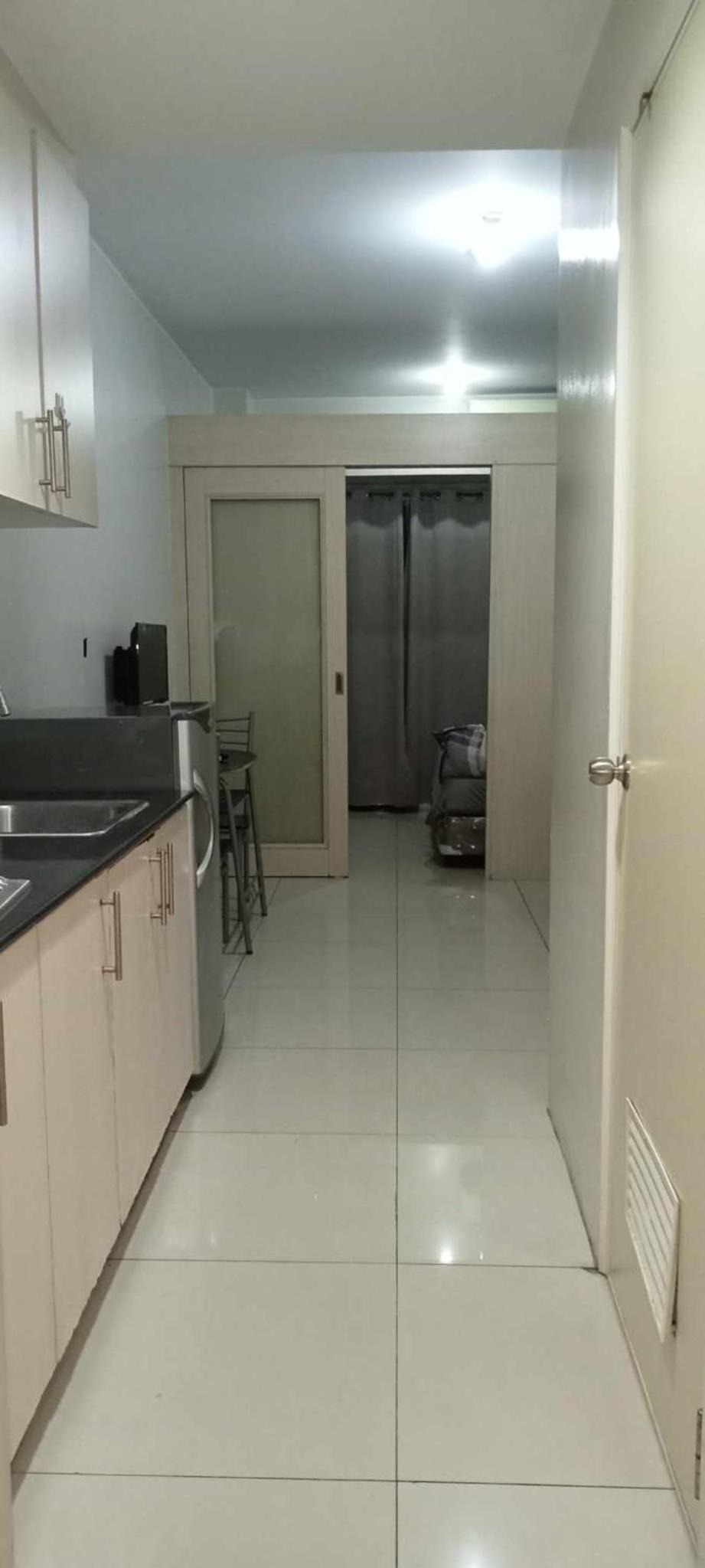 Anna's Place at Sea Residences view 4