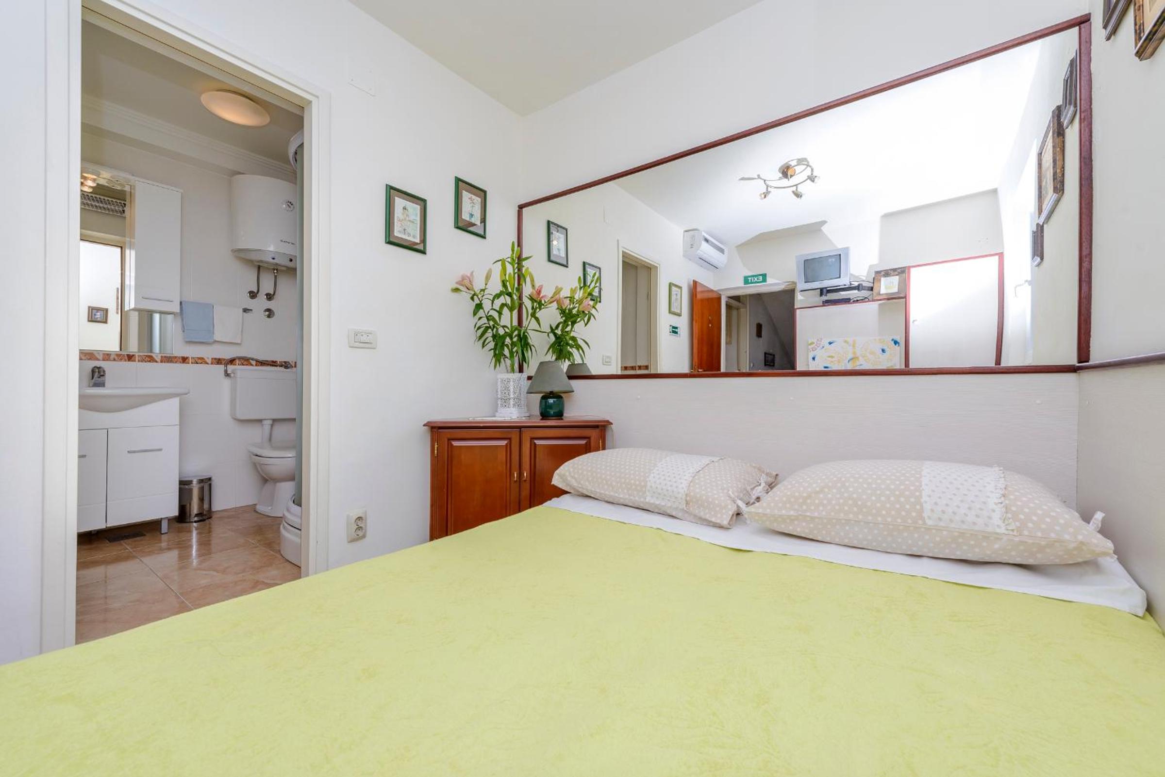 Kate`s room