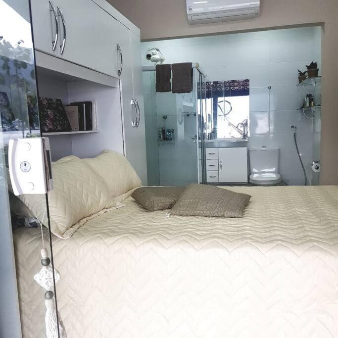 Casa na Ilha Jardim pé na areia