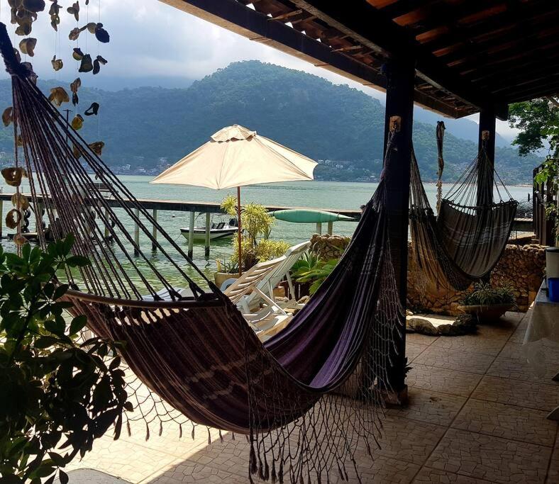Casa na Ilha Jardim pé na areia