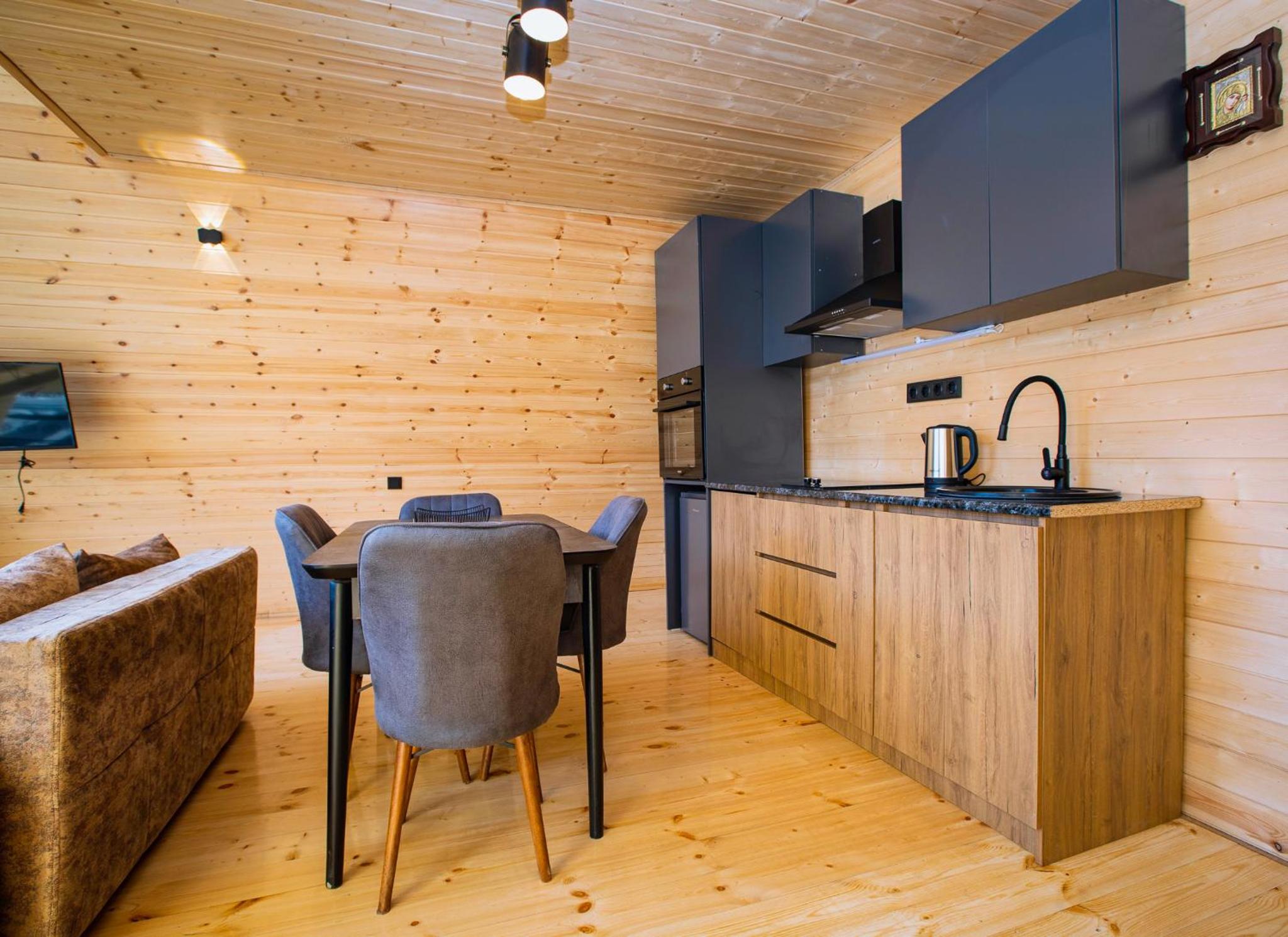 Cottage Lavdila