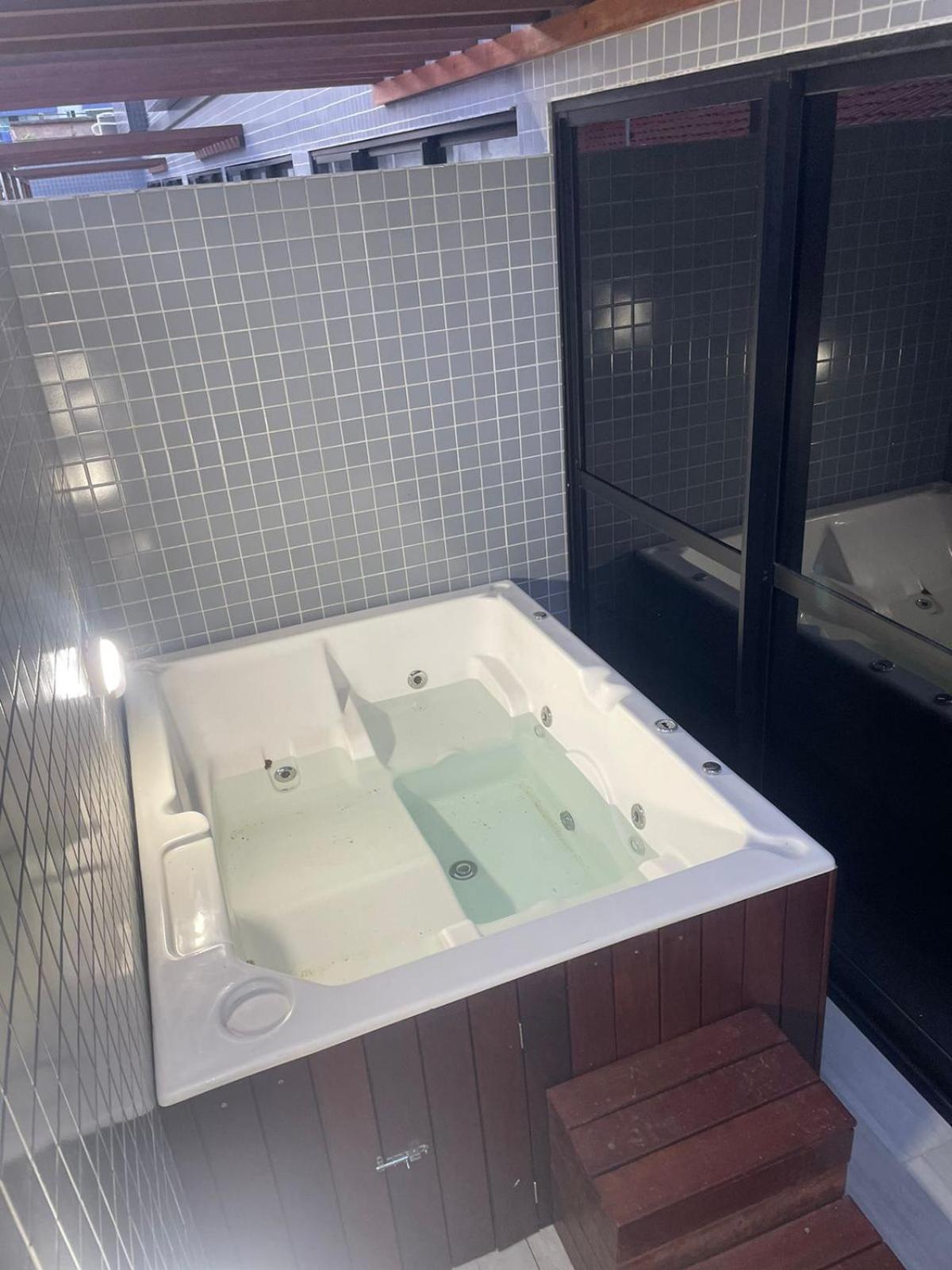 Flat João Pessoa Frente Mar - Banheira - Jacuzzi Privativa