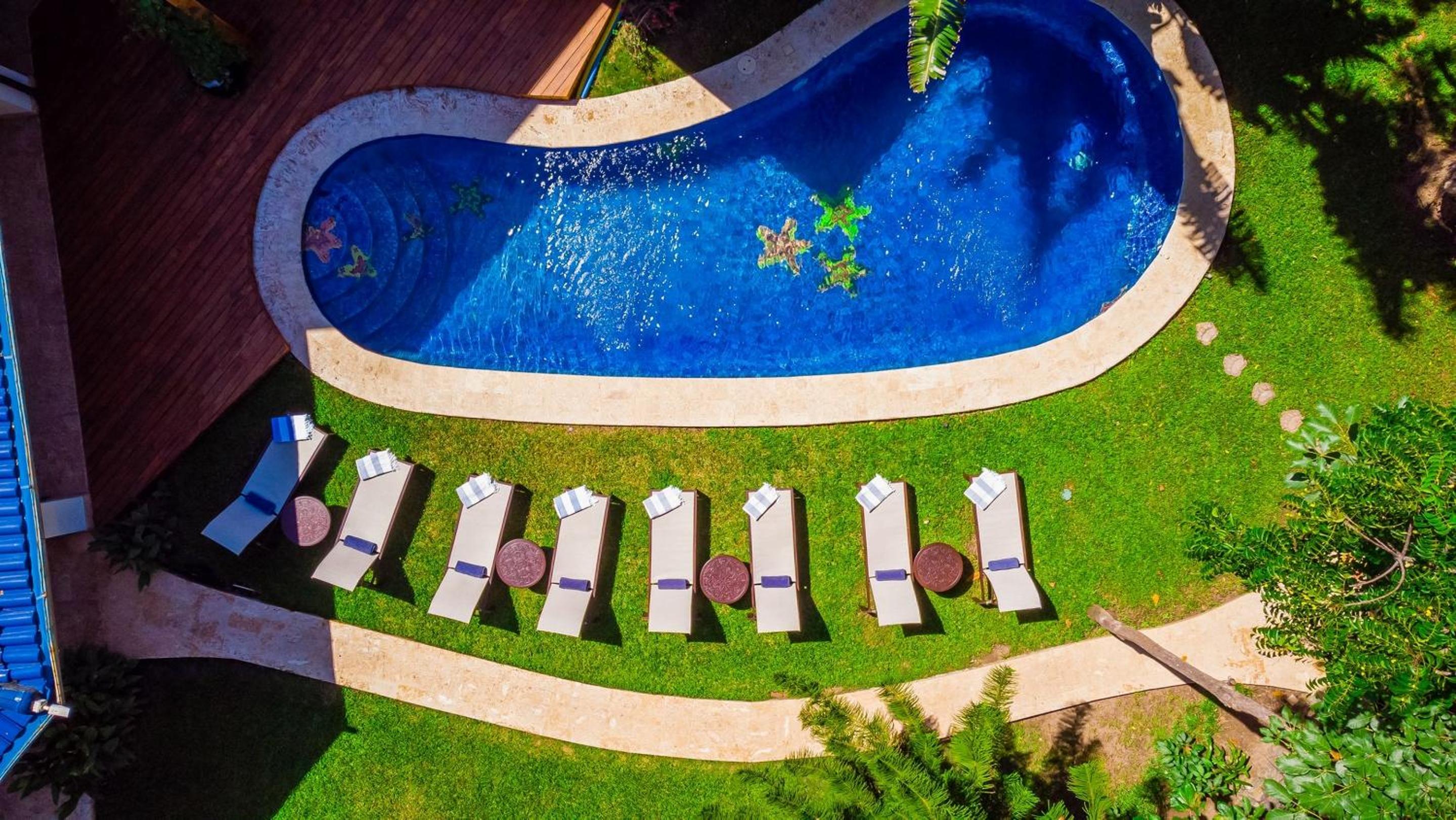Blue Jewel Oceanfront Private Villa