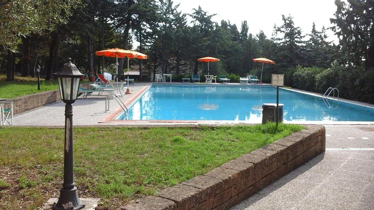 Borgo Fontaccia - Rooms & Pool view 2