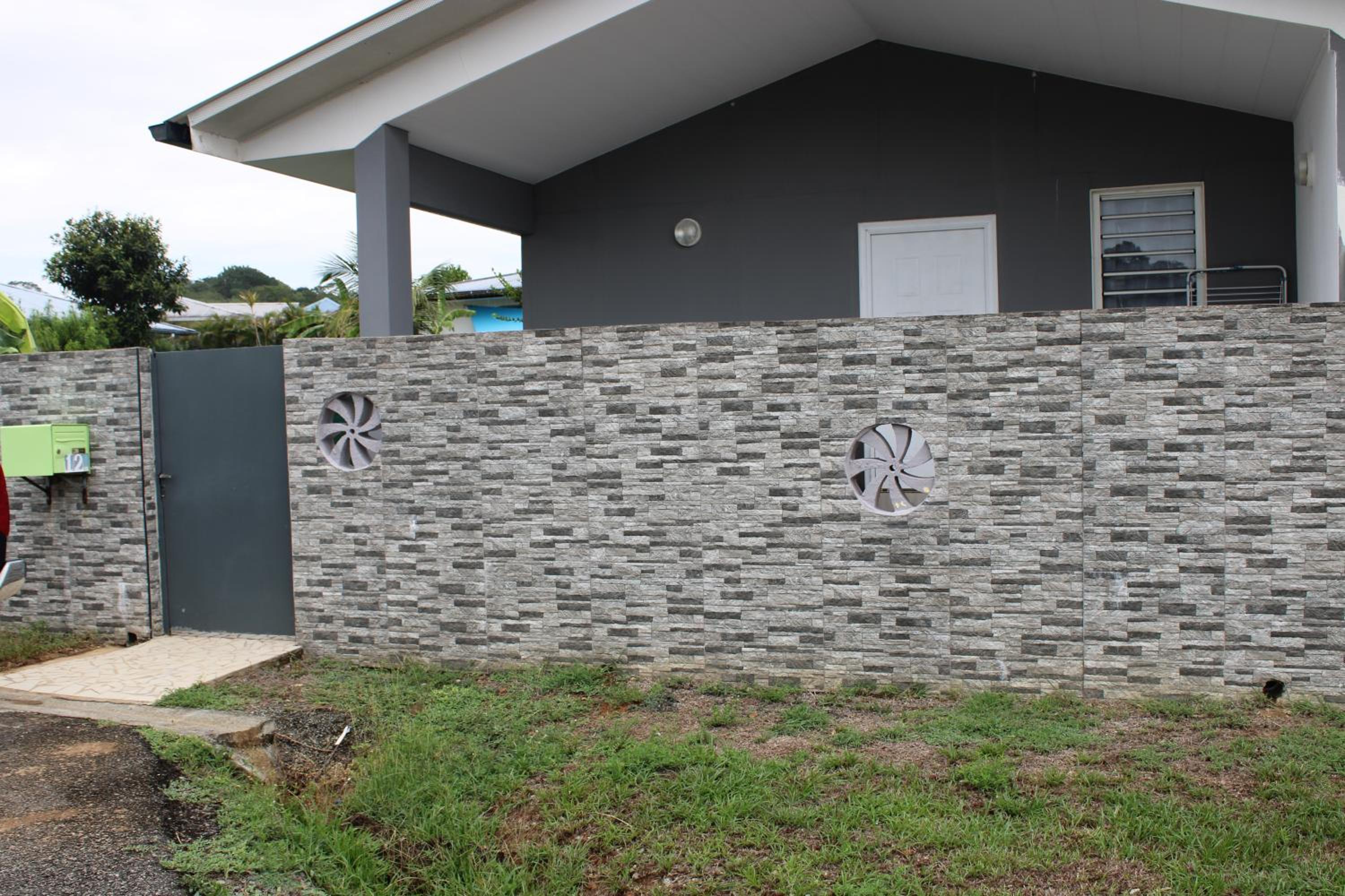 Photo 12