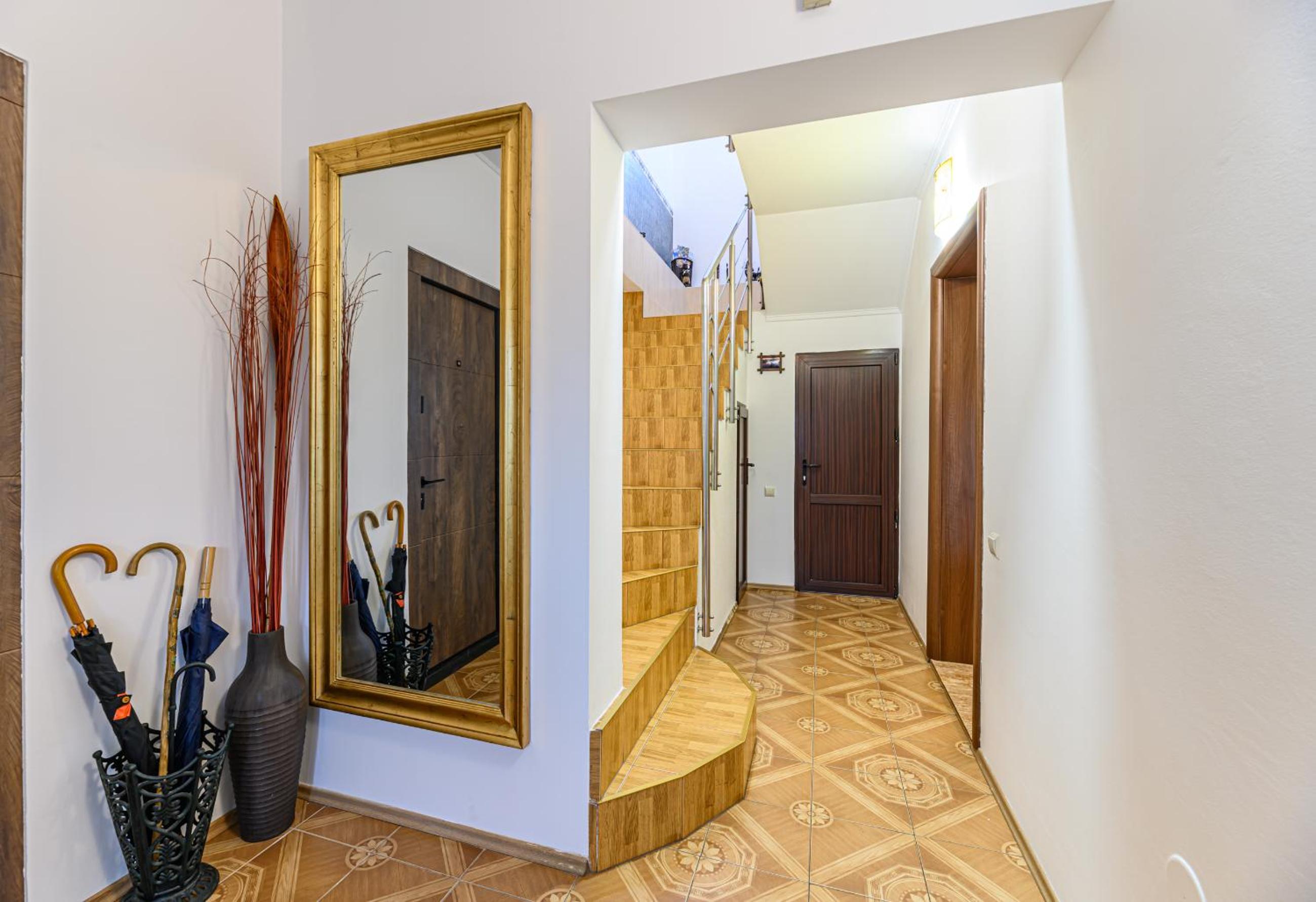 VILA NOMAD