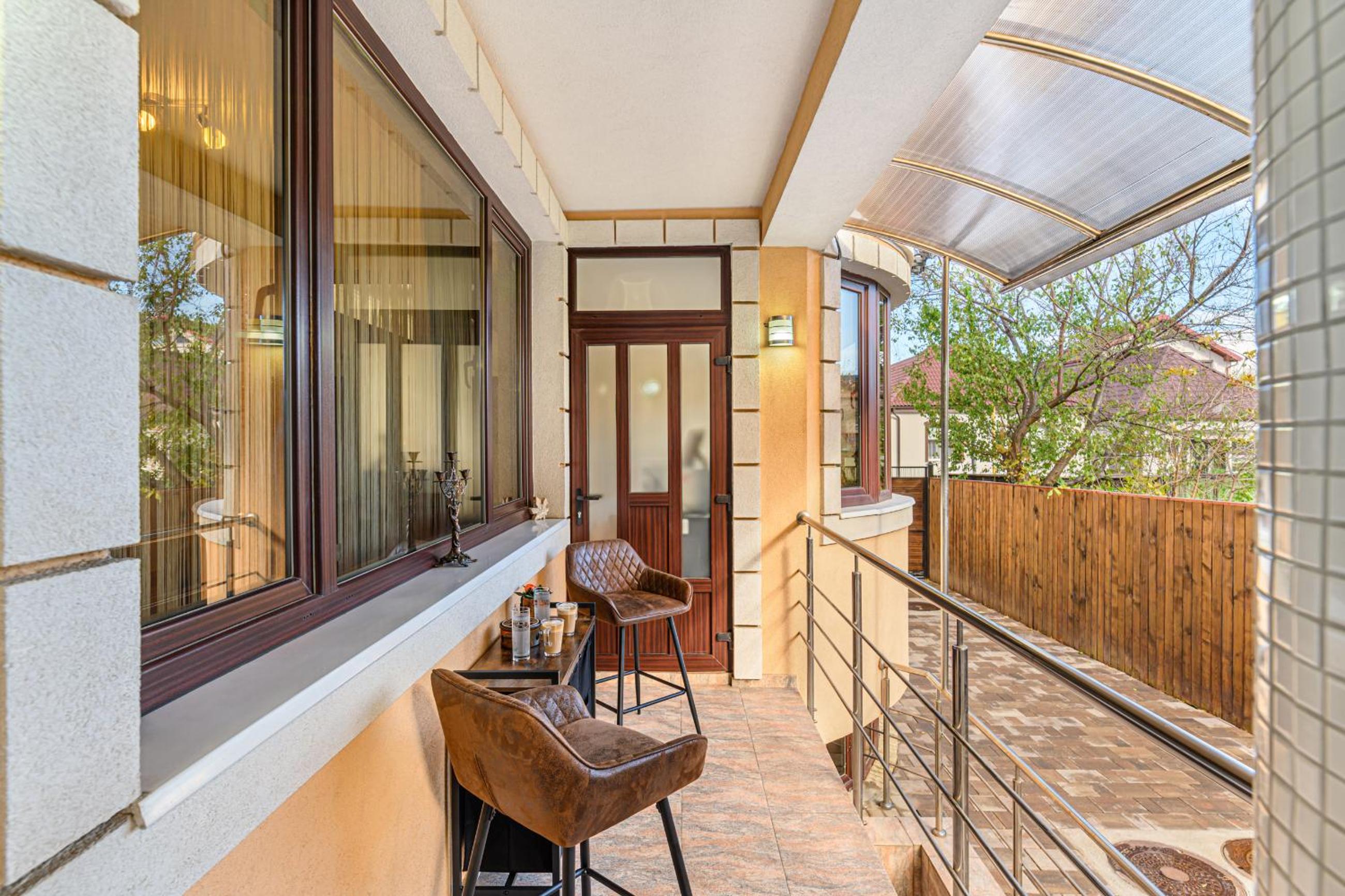 VILA NOMAD
