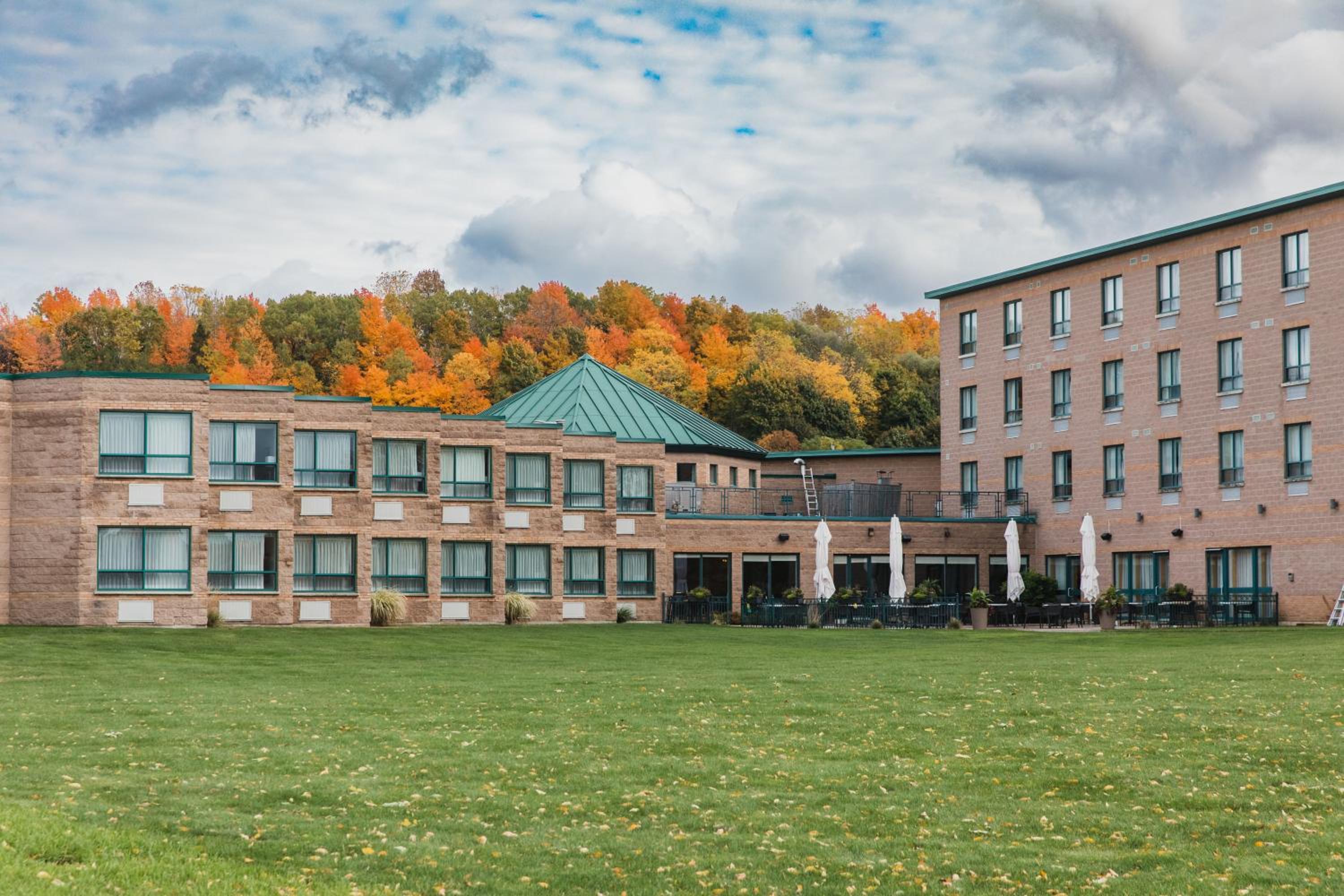 Best Western Inn On The Bay