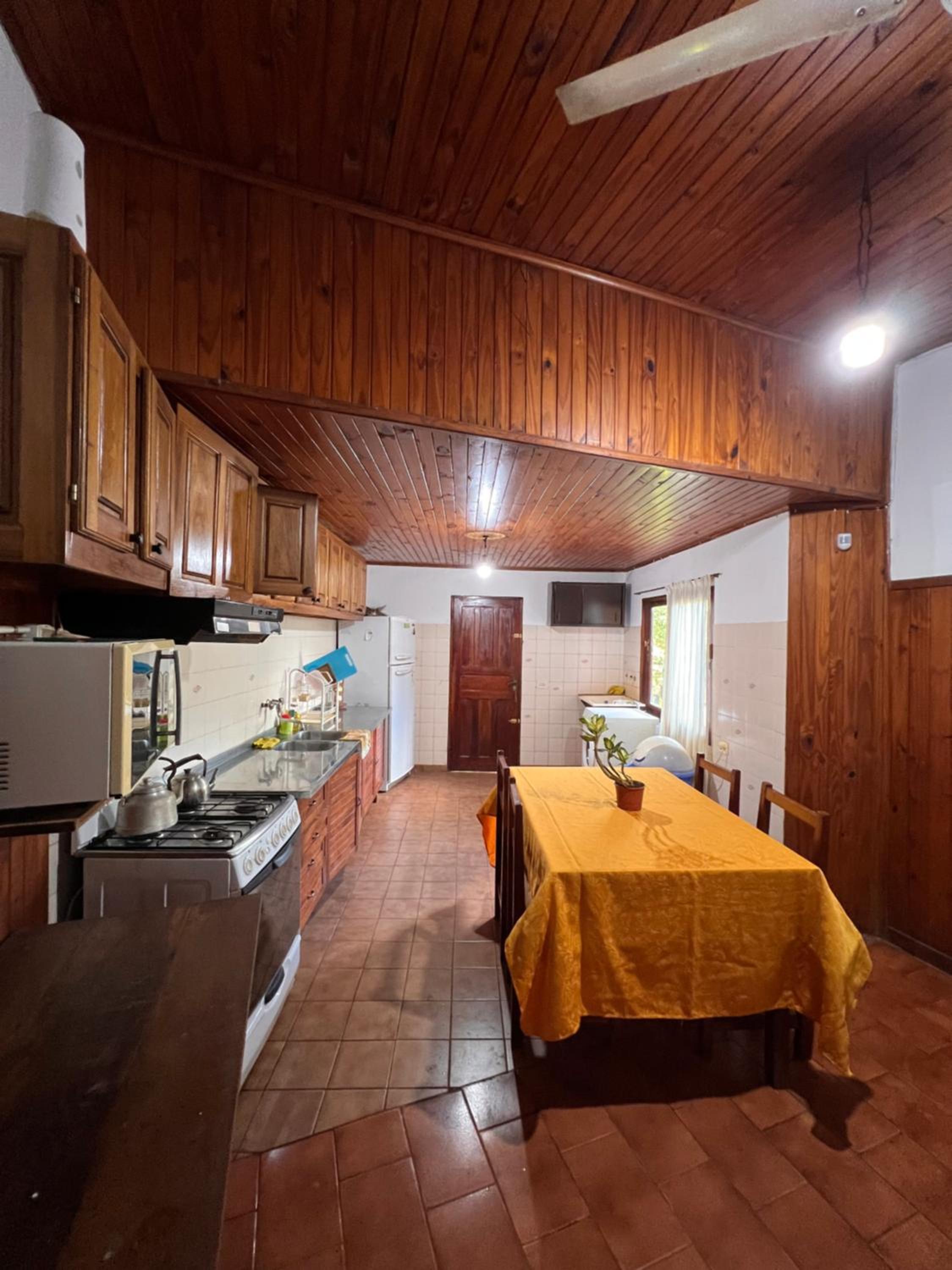 DORBOZY casa