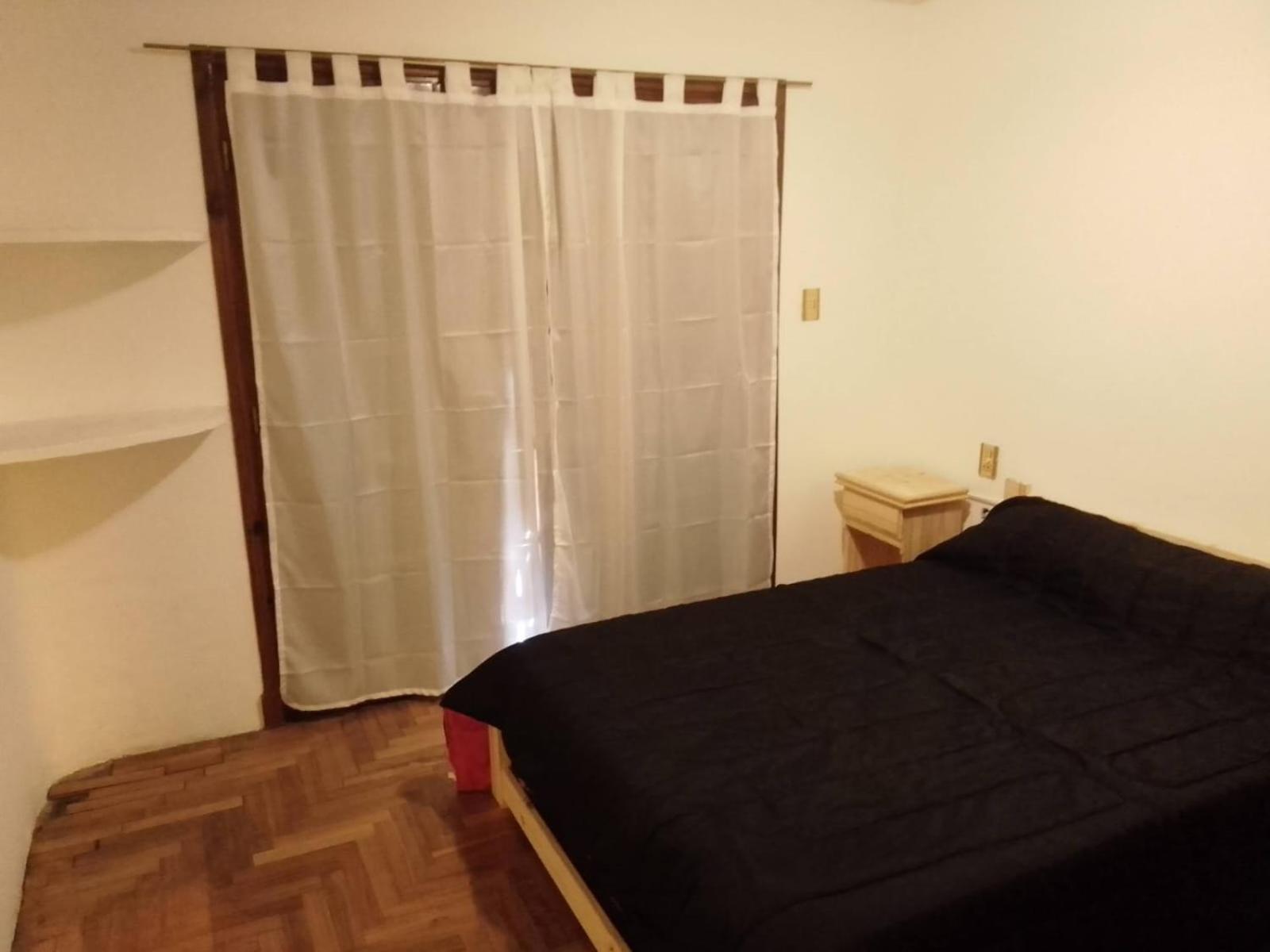 Casa grande en Mar del Plata, cochera, parrilla, parque, TV con wifii. IMPECABLE
