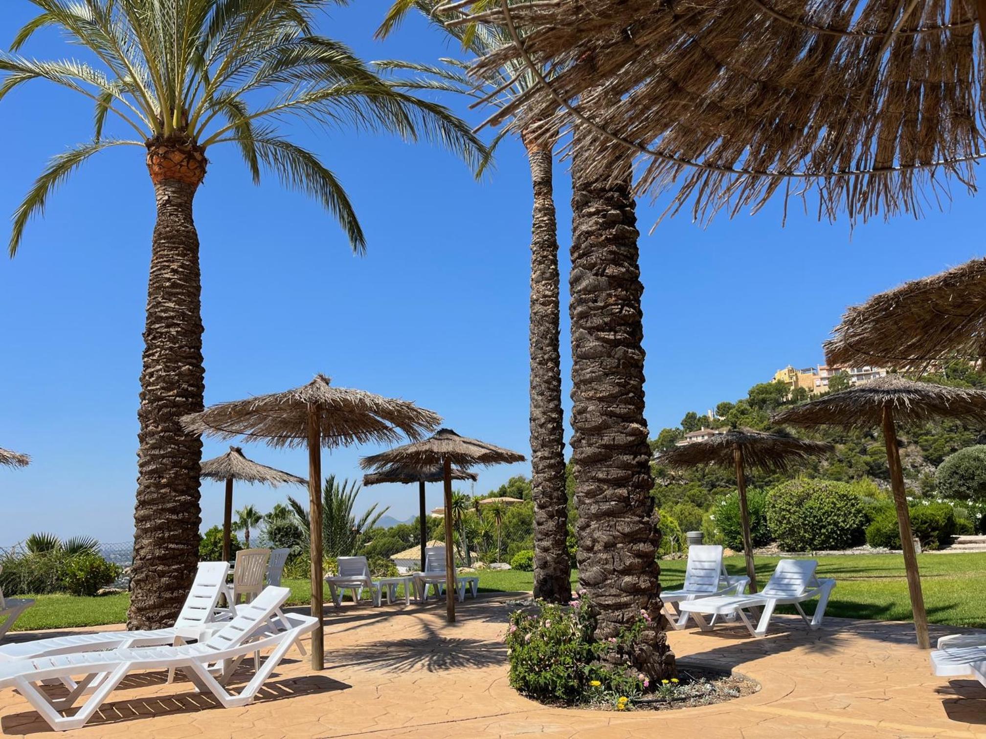 Stunning penthouse with sea view in Altea Hills
