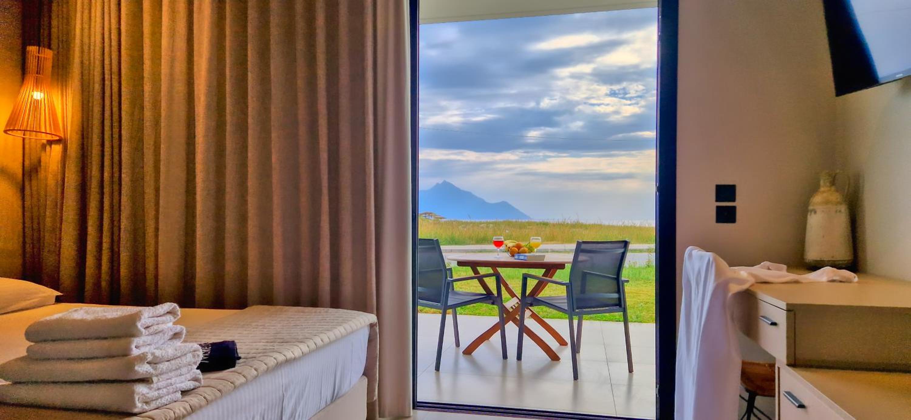 Onar Sarti Luxury Living view 3